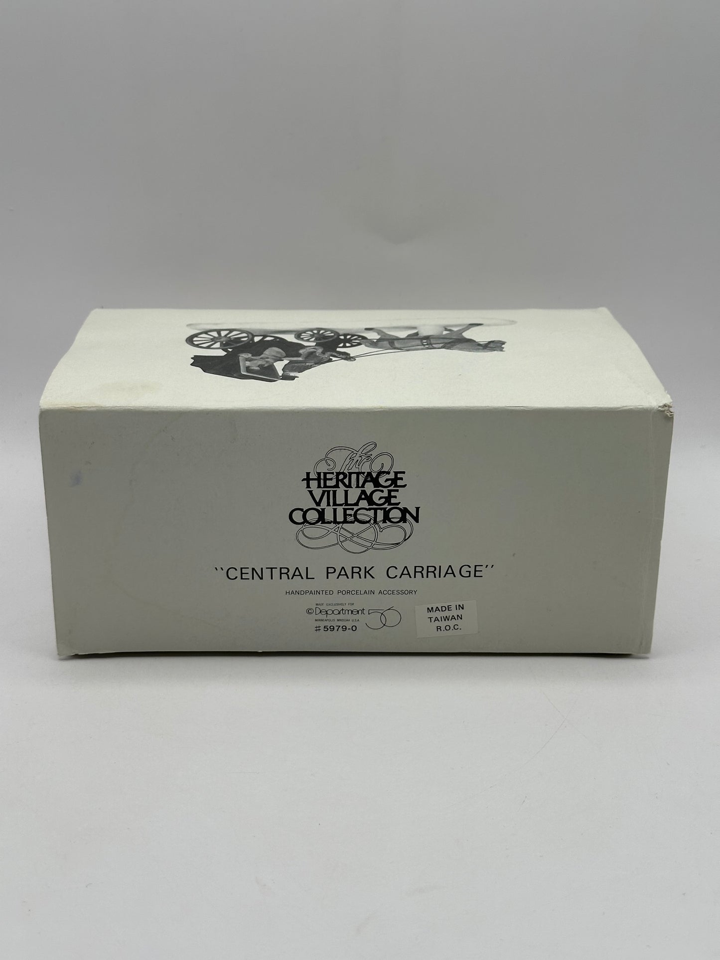 Department 56 - Central Park Carriage - Christmas in the City