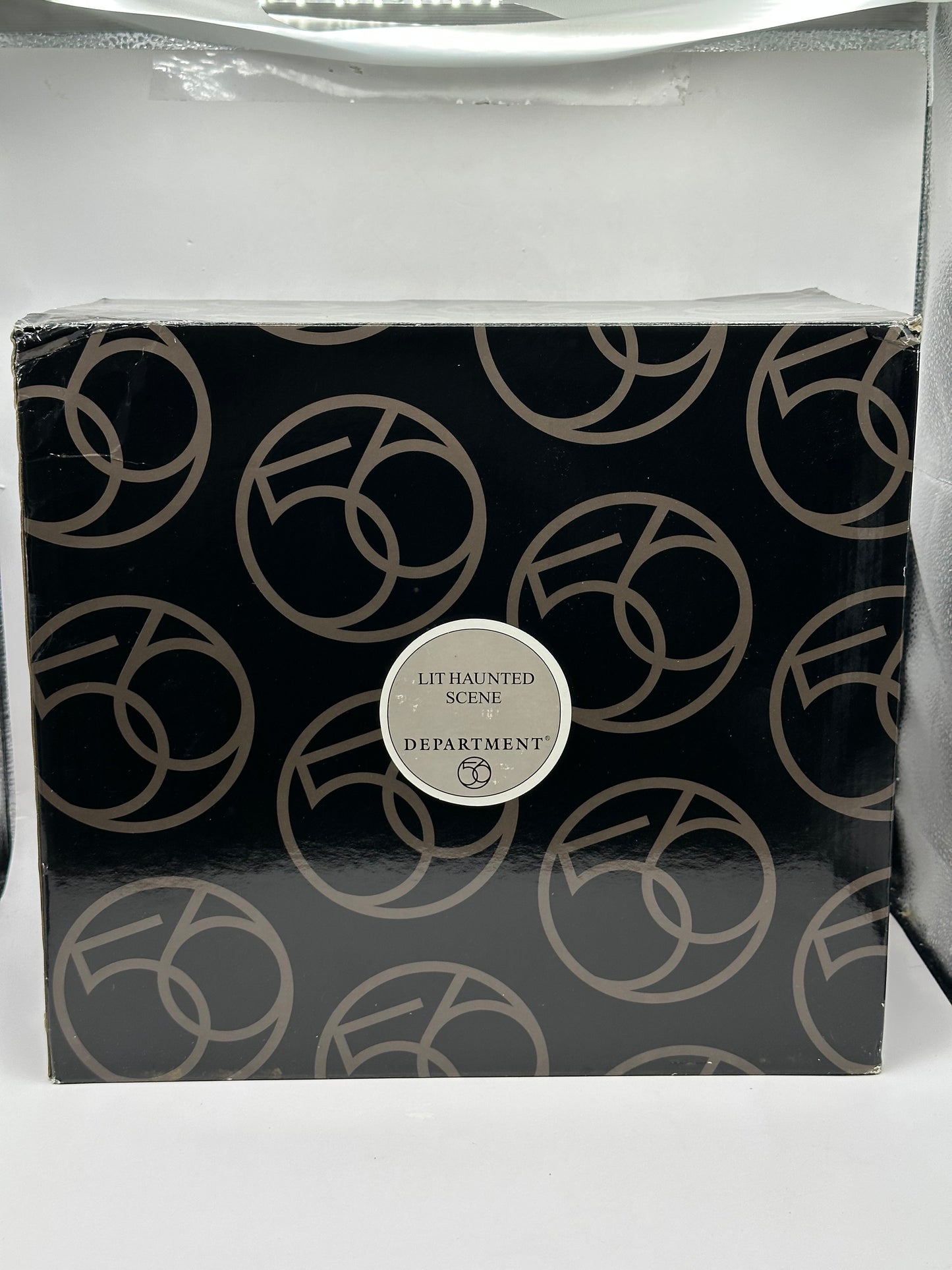 Department 56 - Lit Haunted Scene