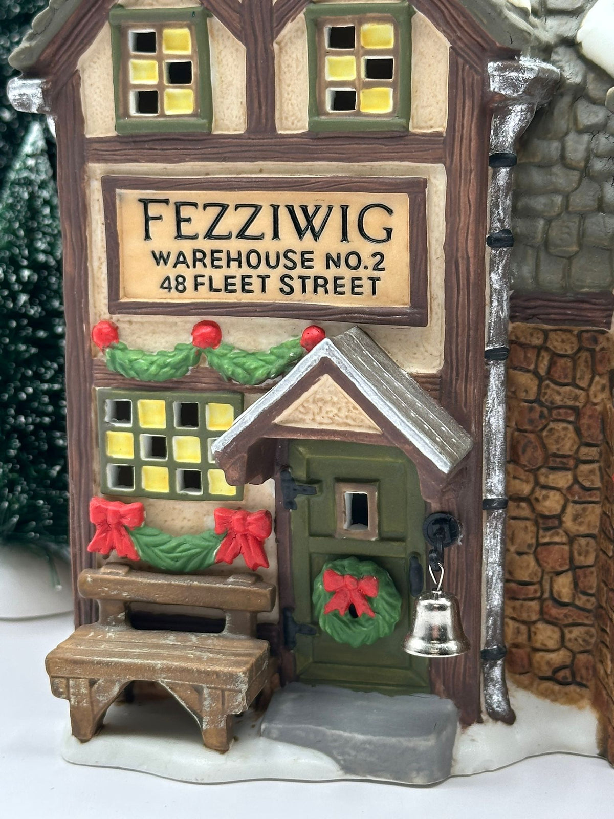 Department 56 - Fezziwig's Ballroom - Dickens' Village