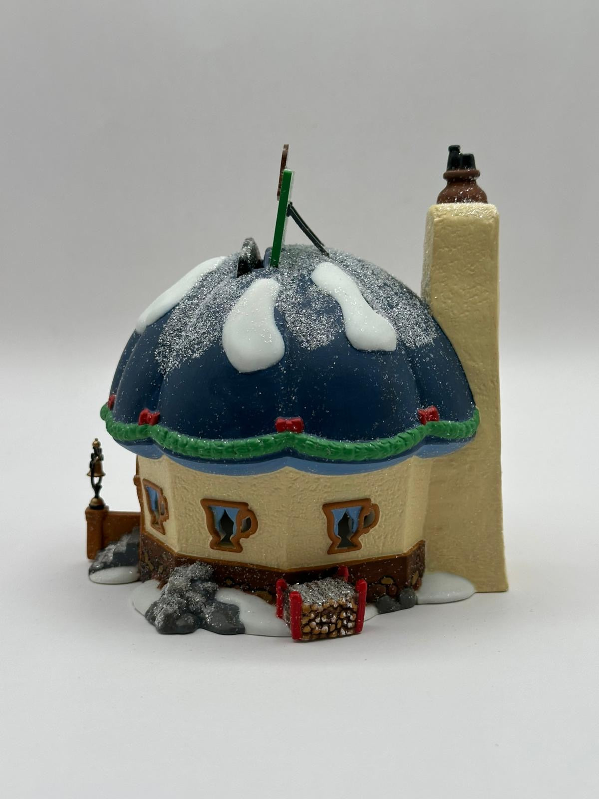 Department 56 - 'Elf Land' Tillie’s Tiny Cup Cafe - North Pole Series