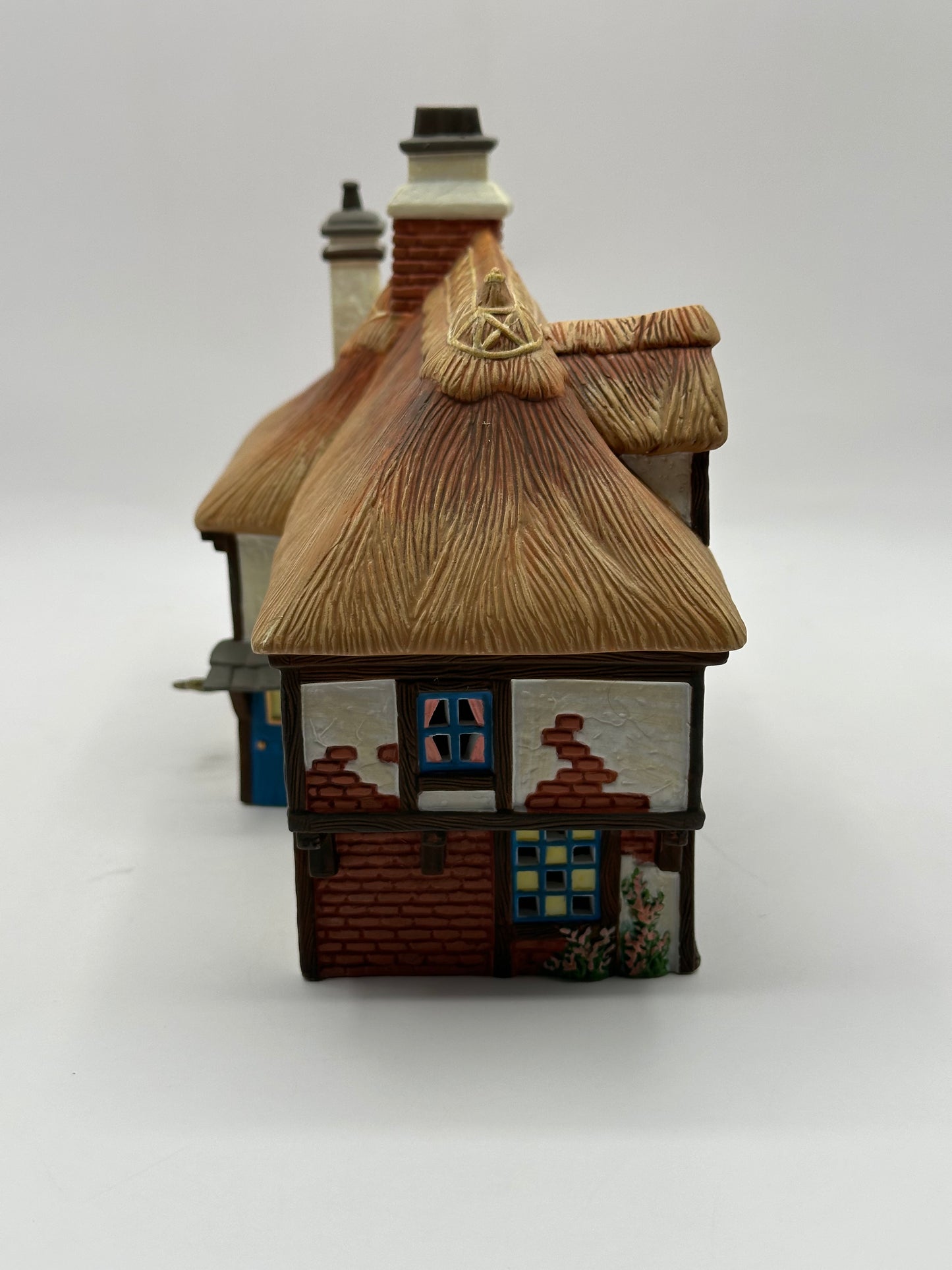 Dept 56 Dickens’ Village Aldeburgh Music Box Gift Shop
