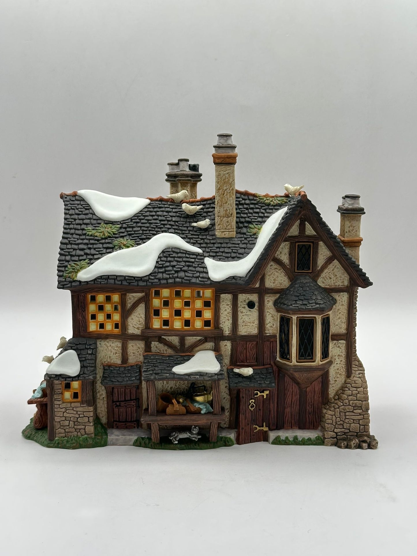 Department 56 - Shakespeare's Birthplace - Dickens' Village