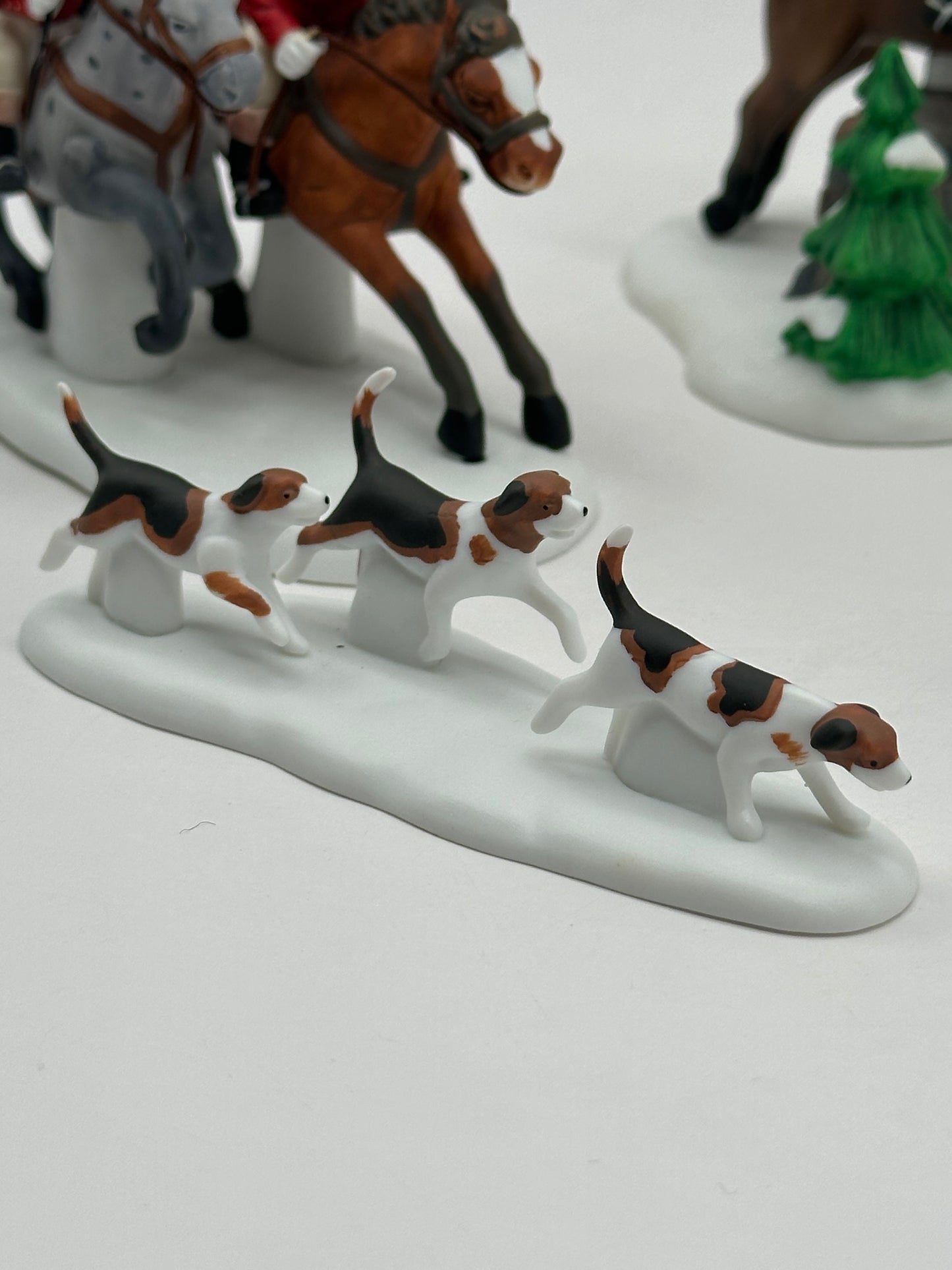 Department 56 - Tallyho! - Dickens' Village