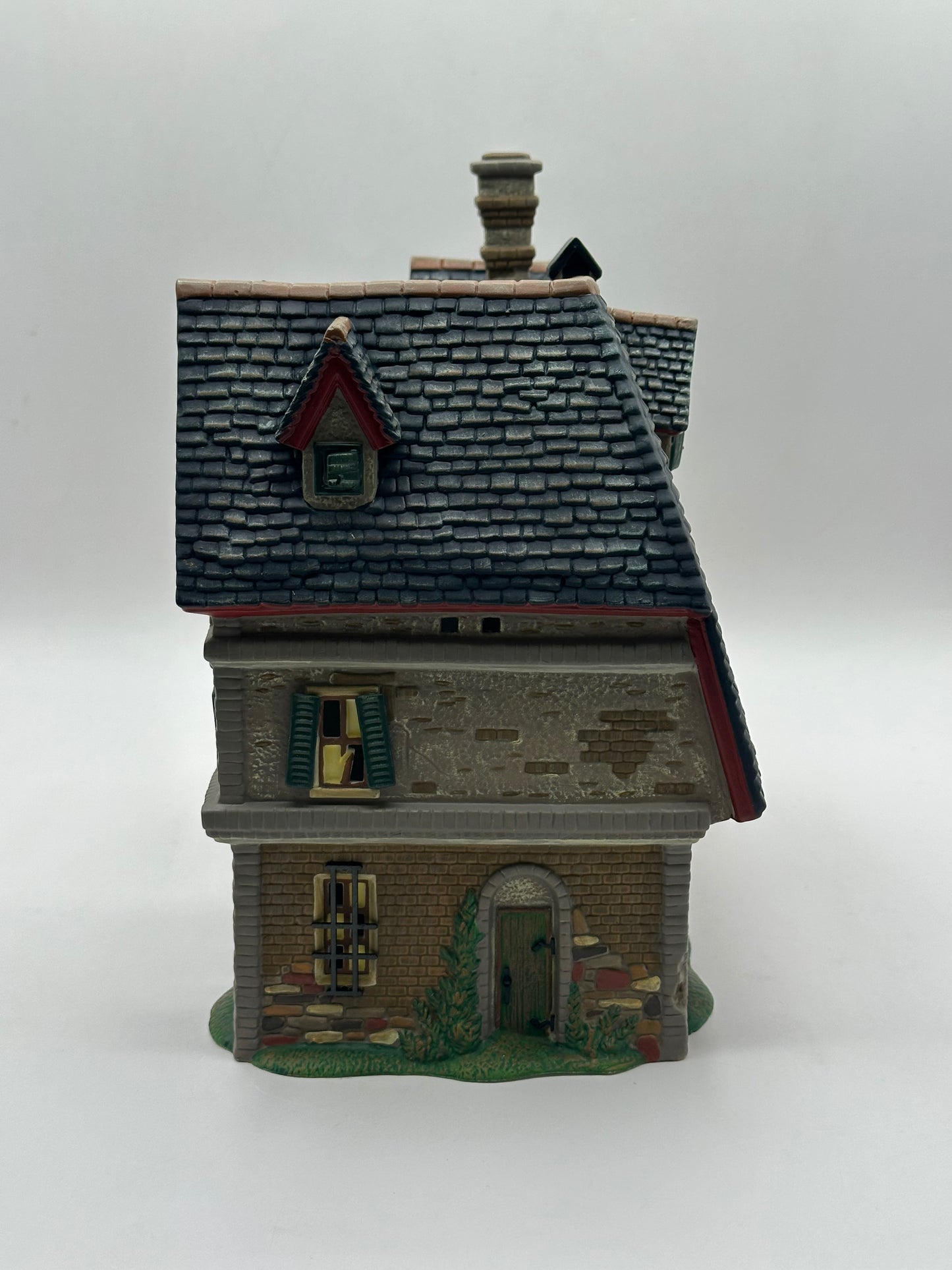 Department 56 - Great Expectations - Satis Manor - Literary Classics