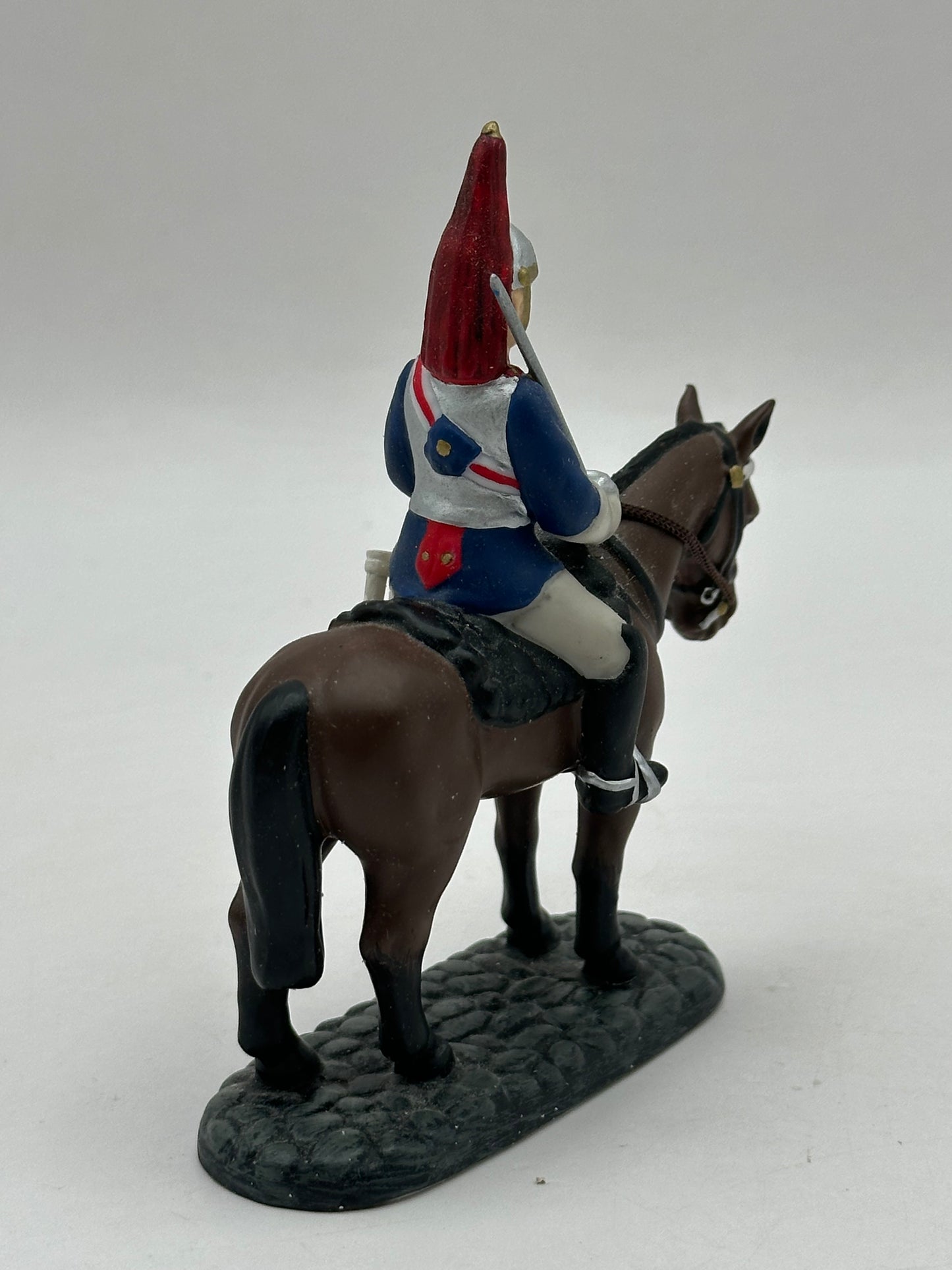 Department 56 - Guarding The Castle - Dickens' Village