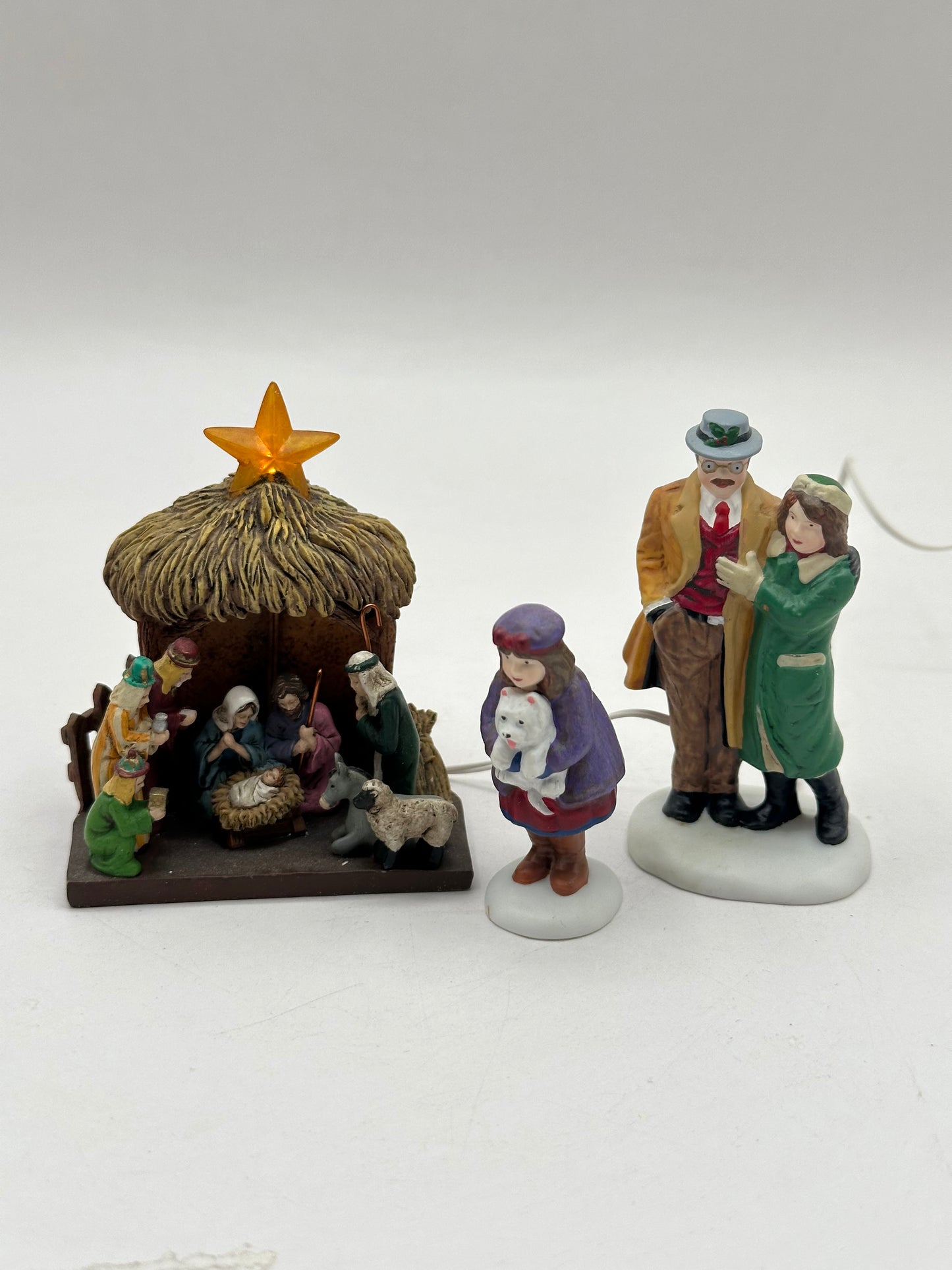 Department 56 - Visiting The Nativity - Christmas in the City