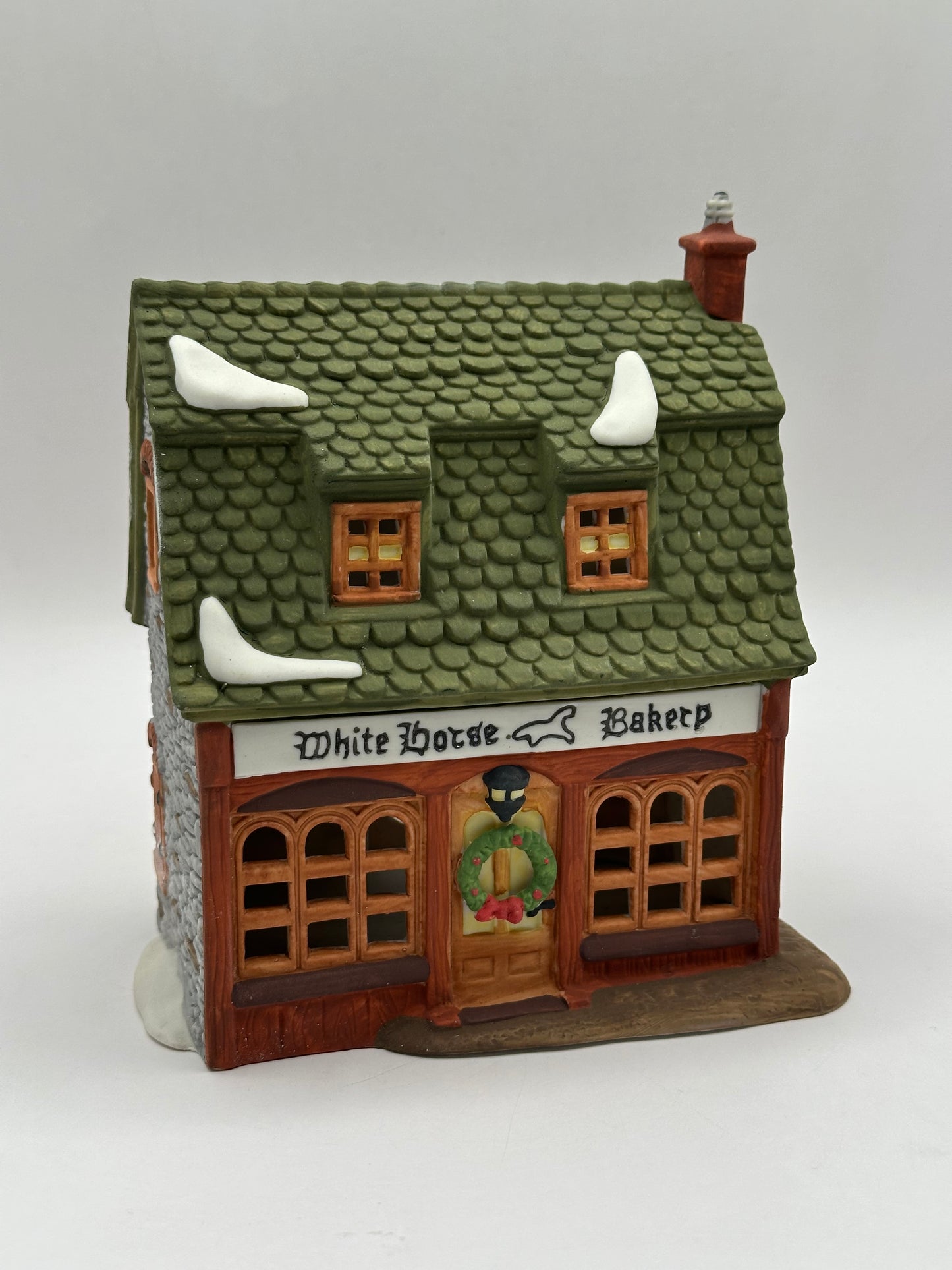 Department 56 - White Horse Bakery - Dickens' Village