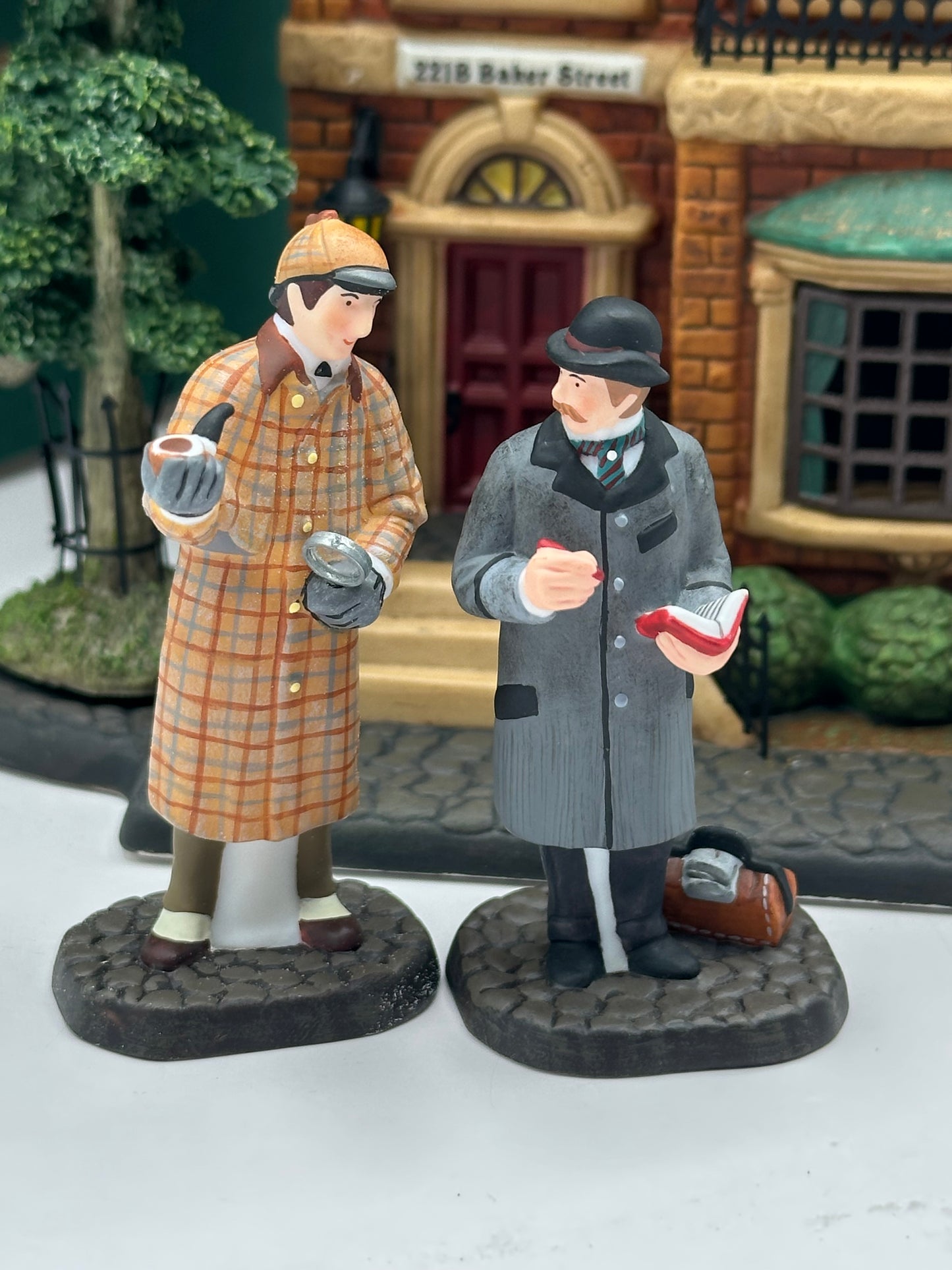 Department 56 - Sherlock Holmes - 221B Baker Street - Literary Classics