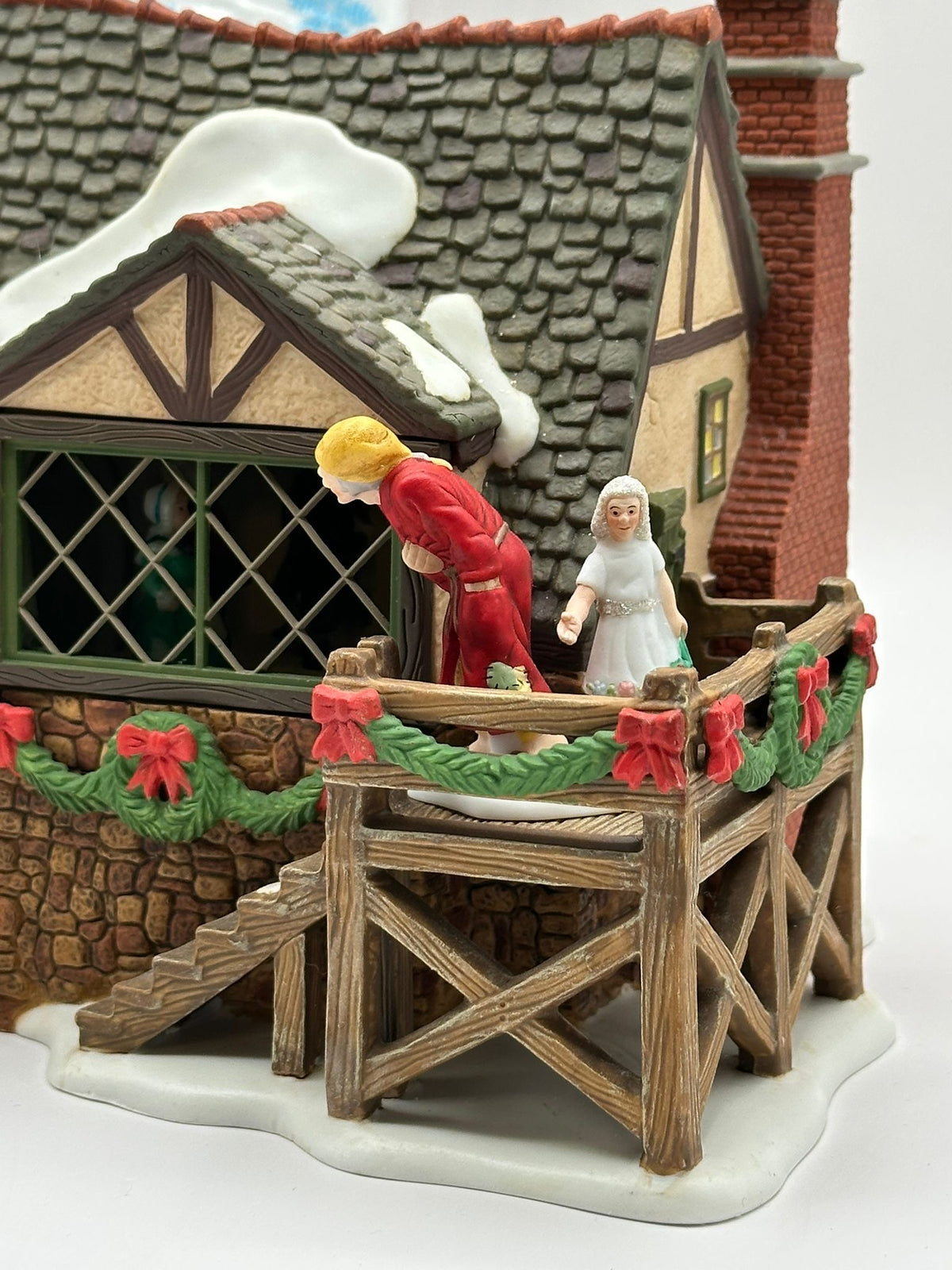 Department 56 - Fezziwig's Ballroom - Dickens' Village