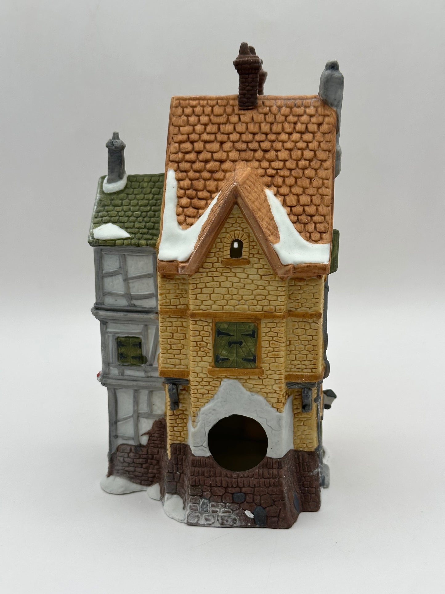 Department 56 - Counting House & Silas Thimbleton - Dickens’ Village