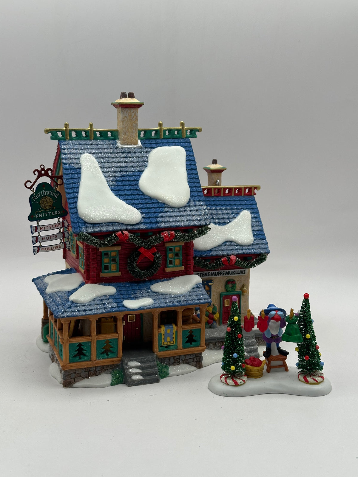 Department 56 - Northwind Knitters - North Pole Series