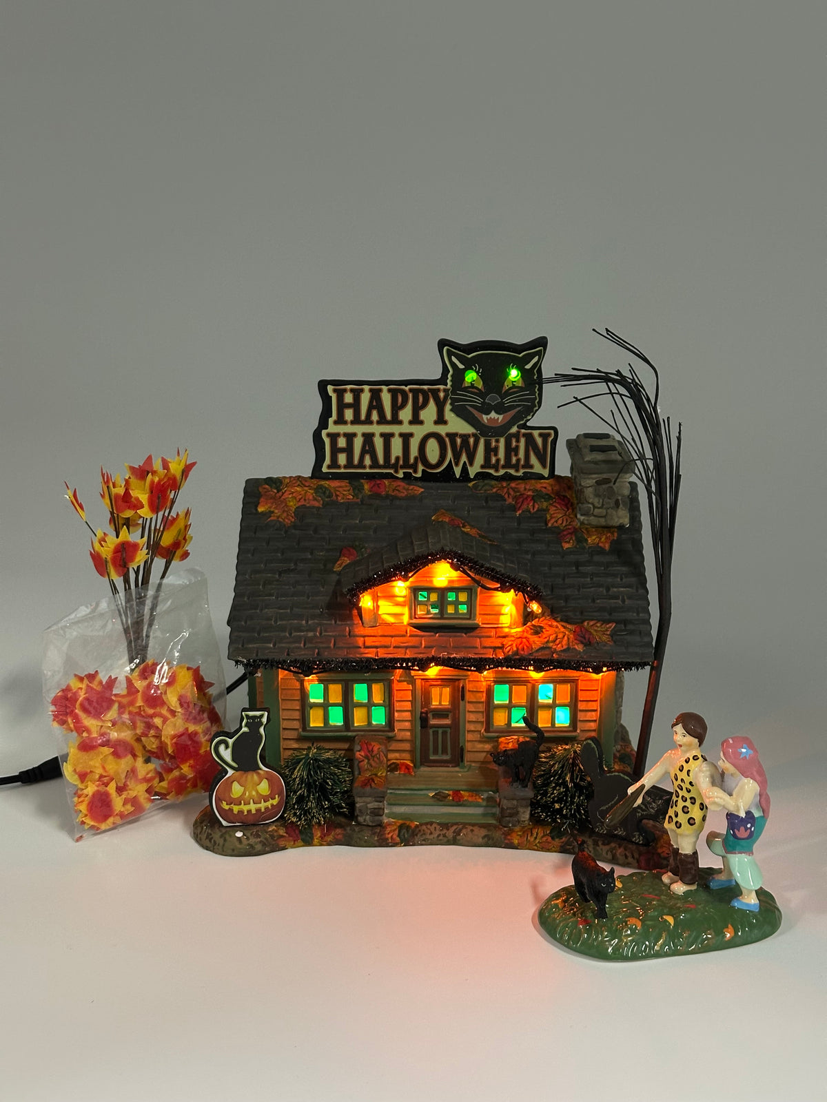 Department 56 - The Black Cat Flat - Snow Village Halloween