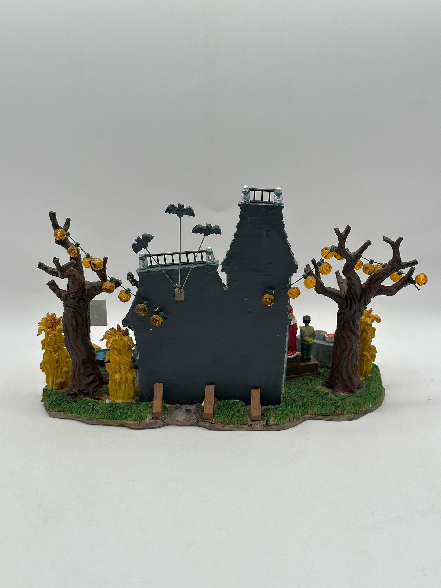 Lemax Spooky Town - Halloween Festival