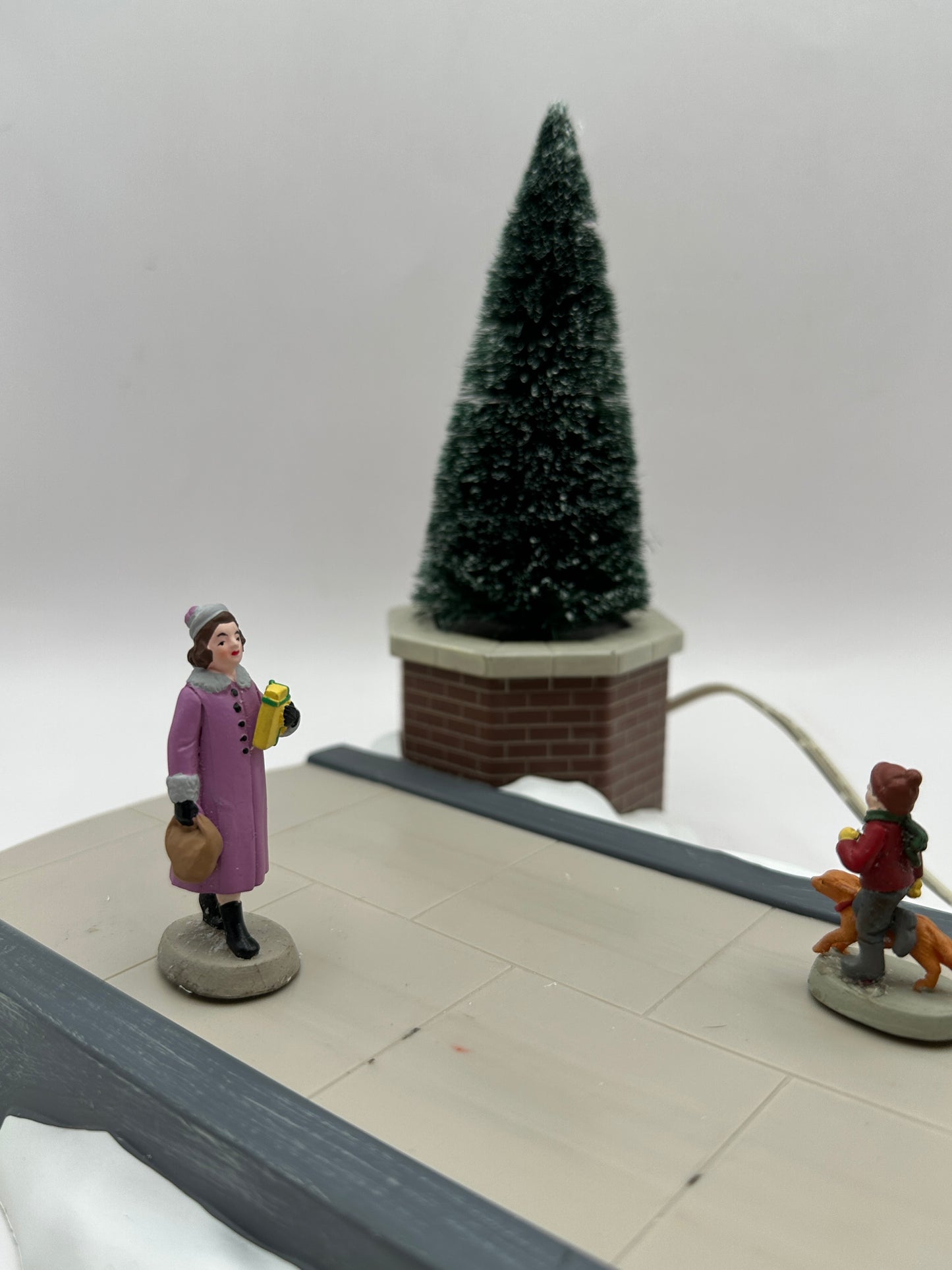 Department 56 - Meeting Smile After Smile - Village Accessories