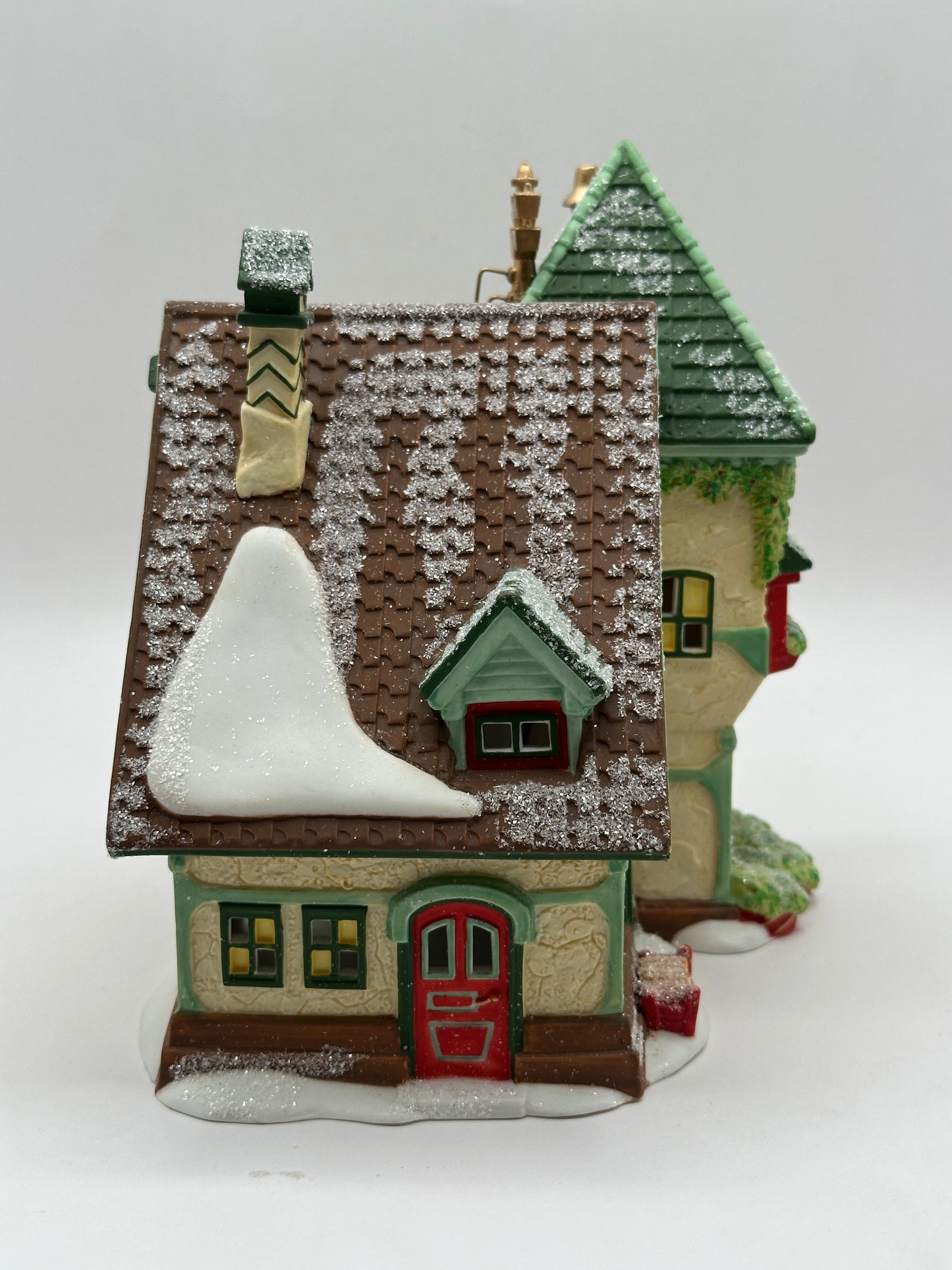 Department 56 - The Glacier Gazette - North Pole Series
