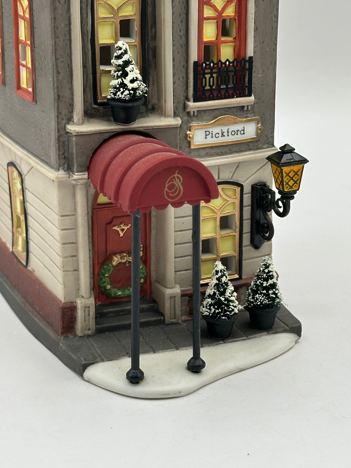 Department 56 - Pickford Place - Christmas in the City