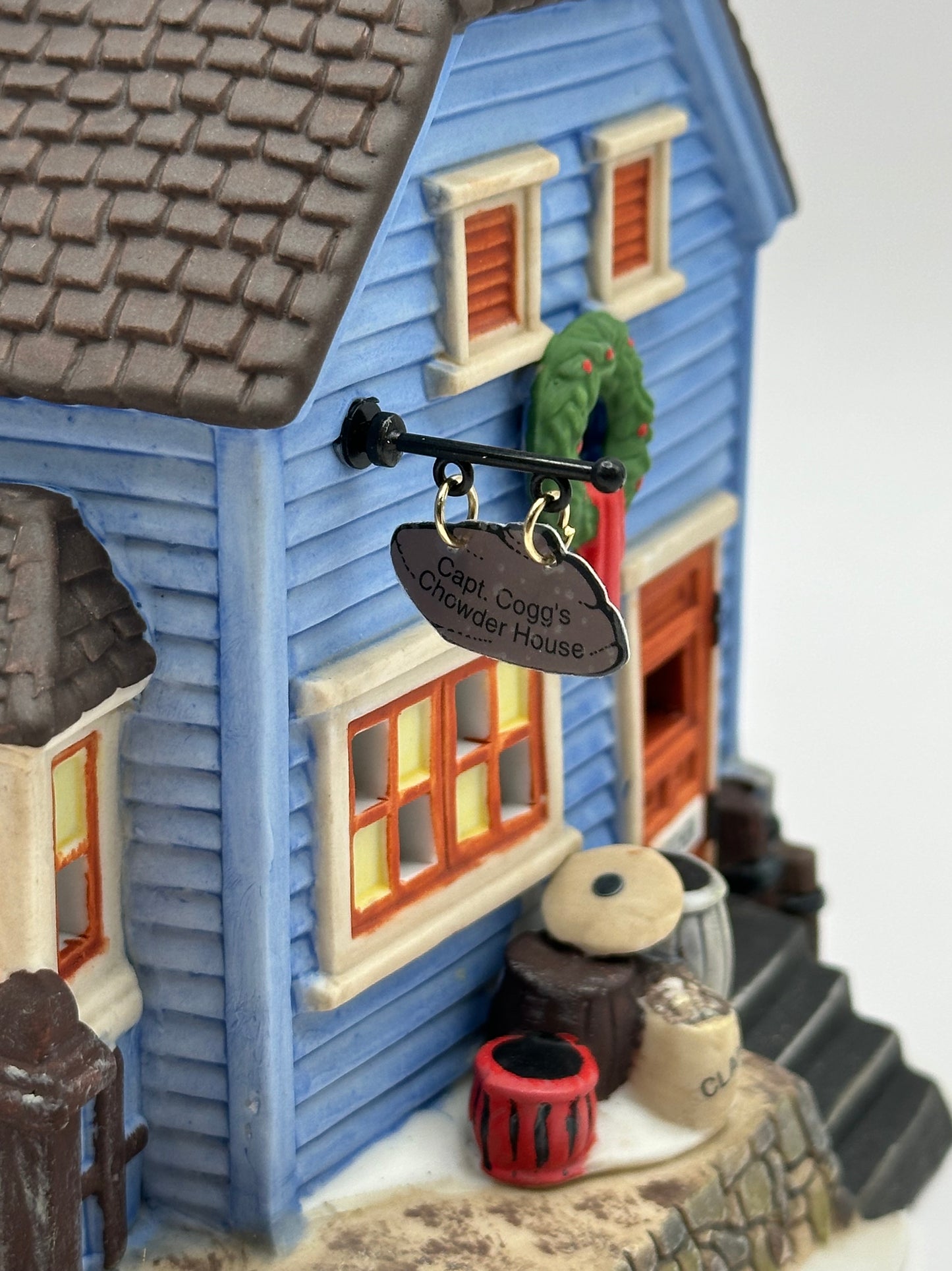 Department 56 - Chowder House - New England Village