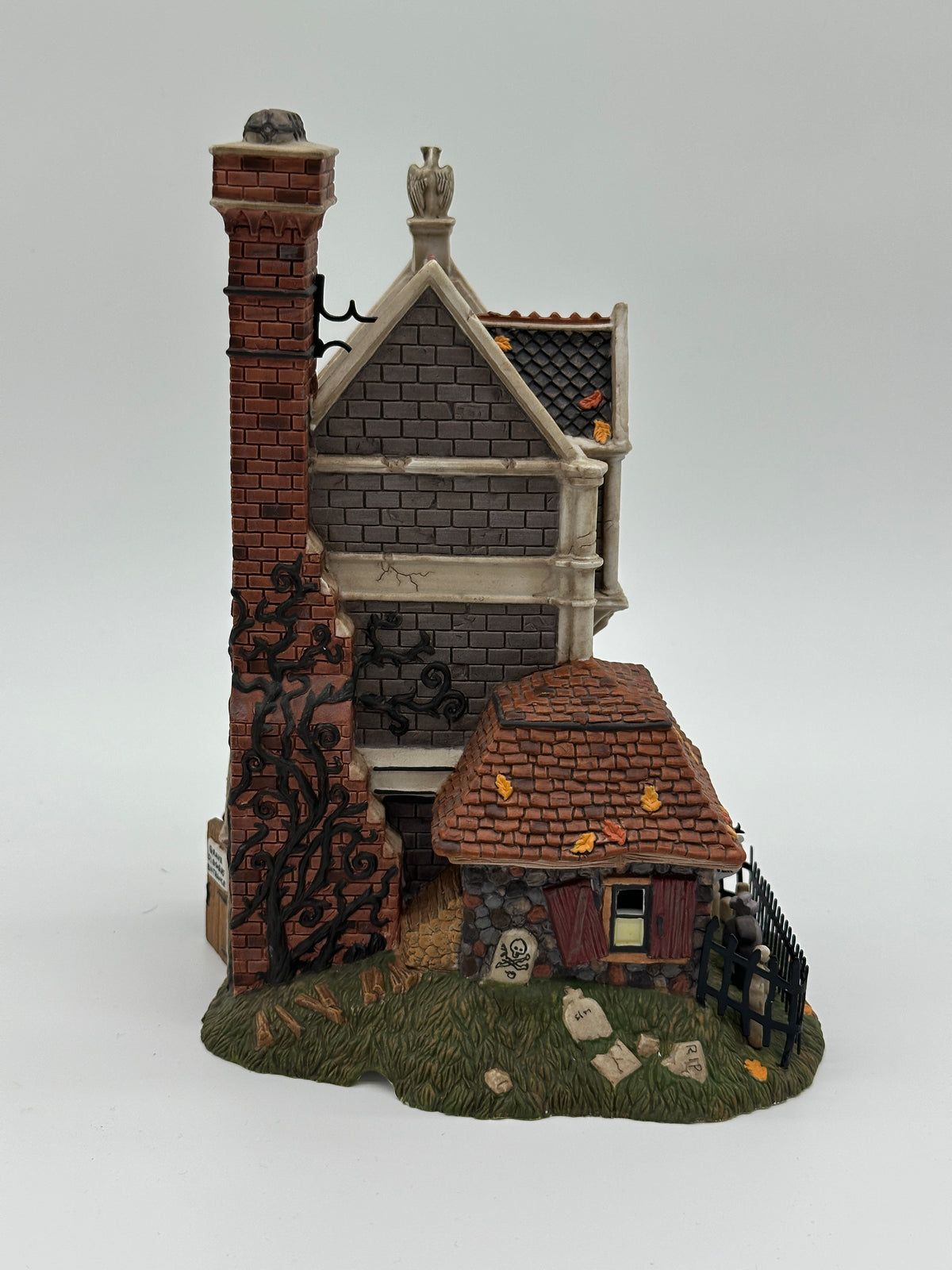 Department 56 - Mordecai Mould Undertaker - Dickens' Village (All Hallows' Eve)
