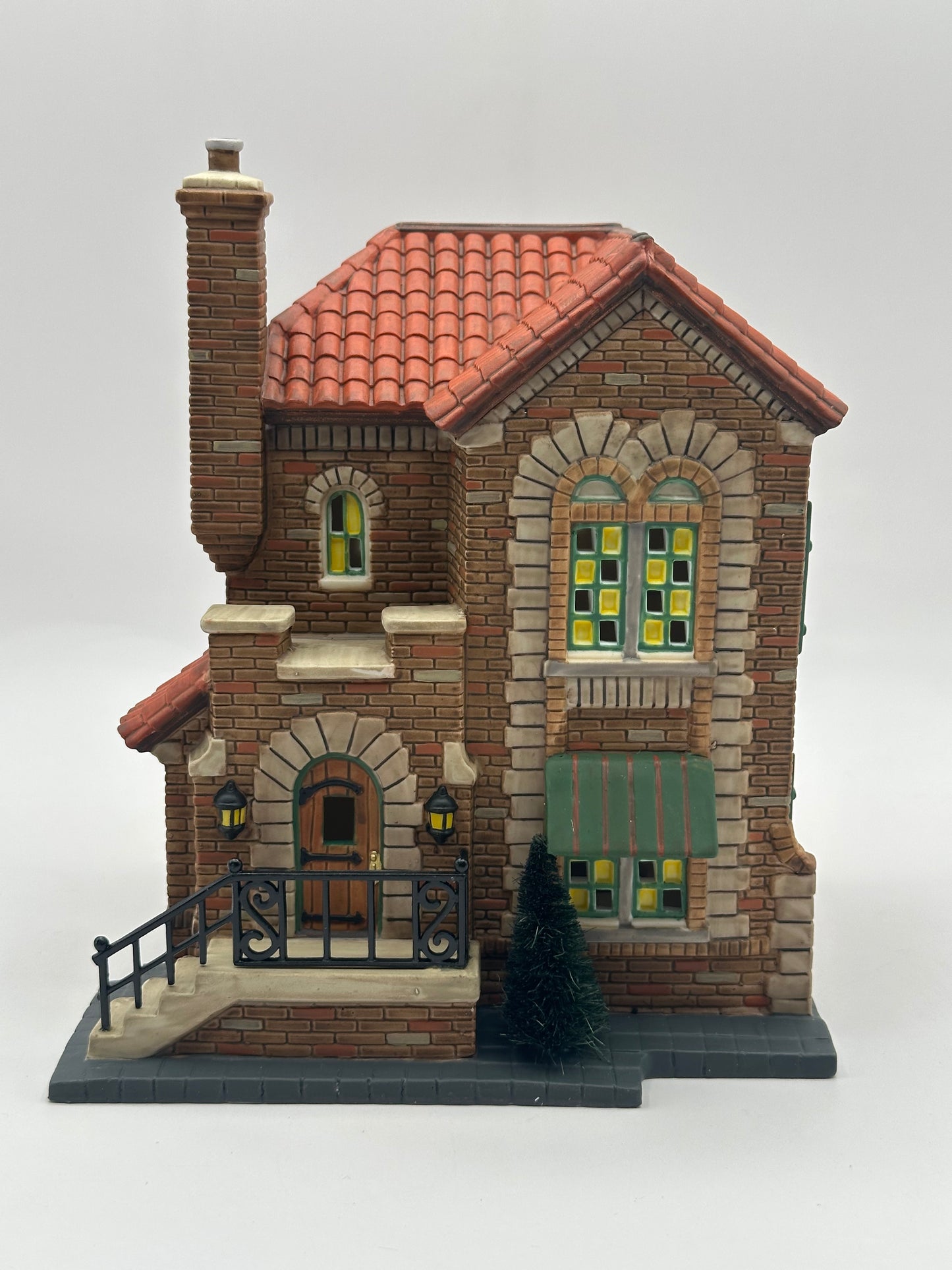 Department 56 – 1234 Four Seasons Parkway – Christmas in the City