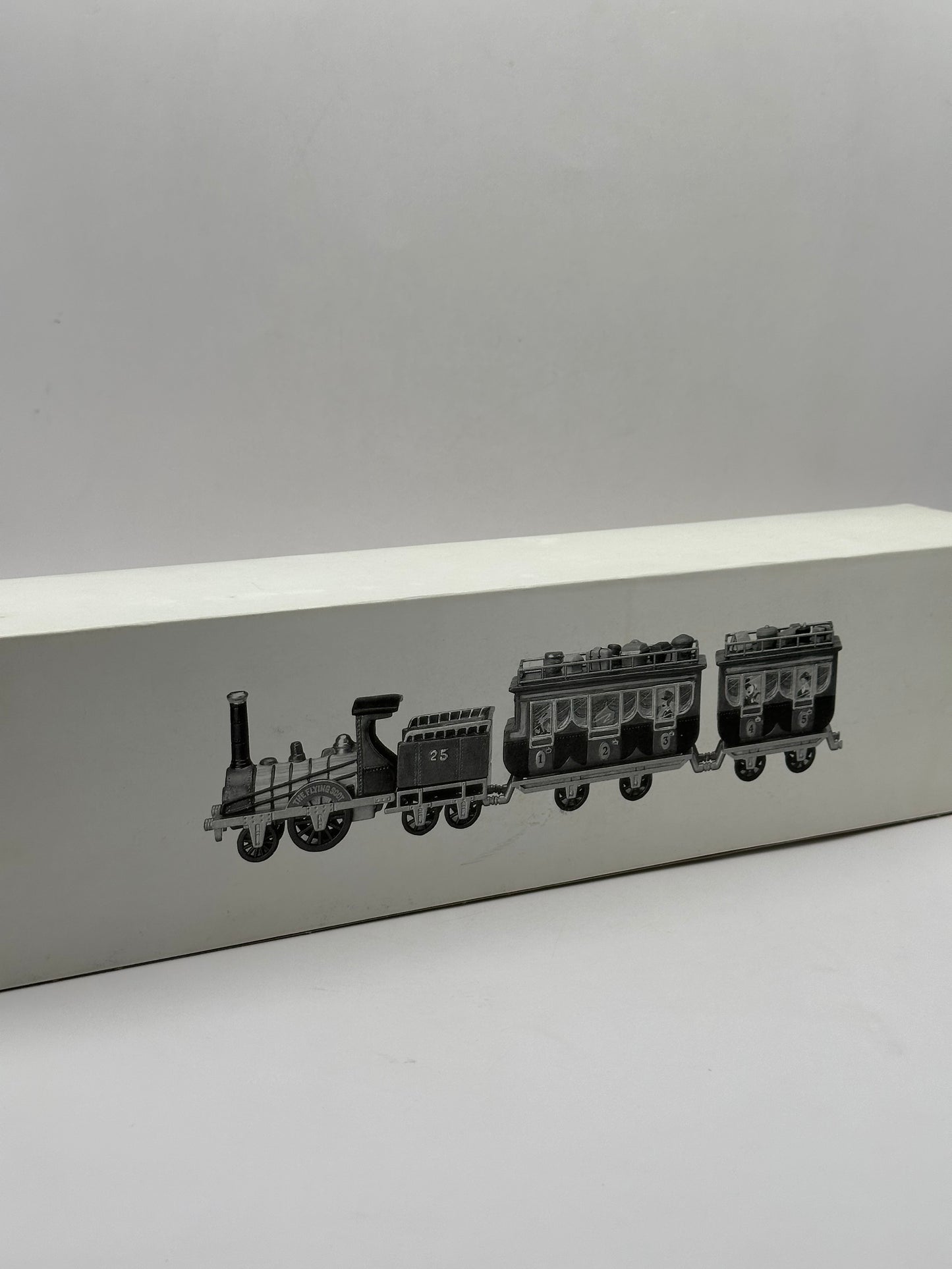 Department 56 - 'The Flying Scot' Train - Dickens' Village