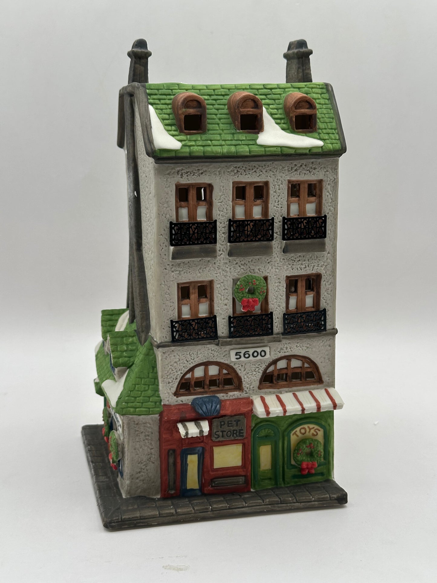 Department 56 – Toy Shop and Pet Store – Christmas in the City