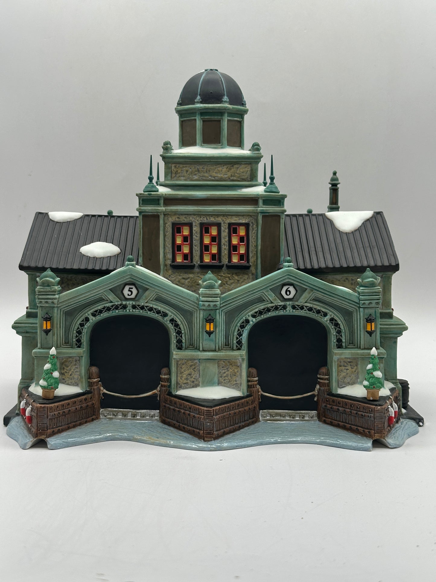 Department 56 - East Harbor Ferry Terminal - Christmas in the City