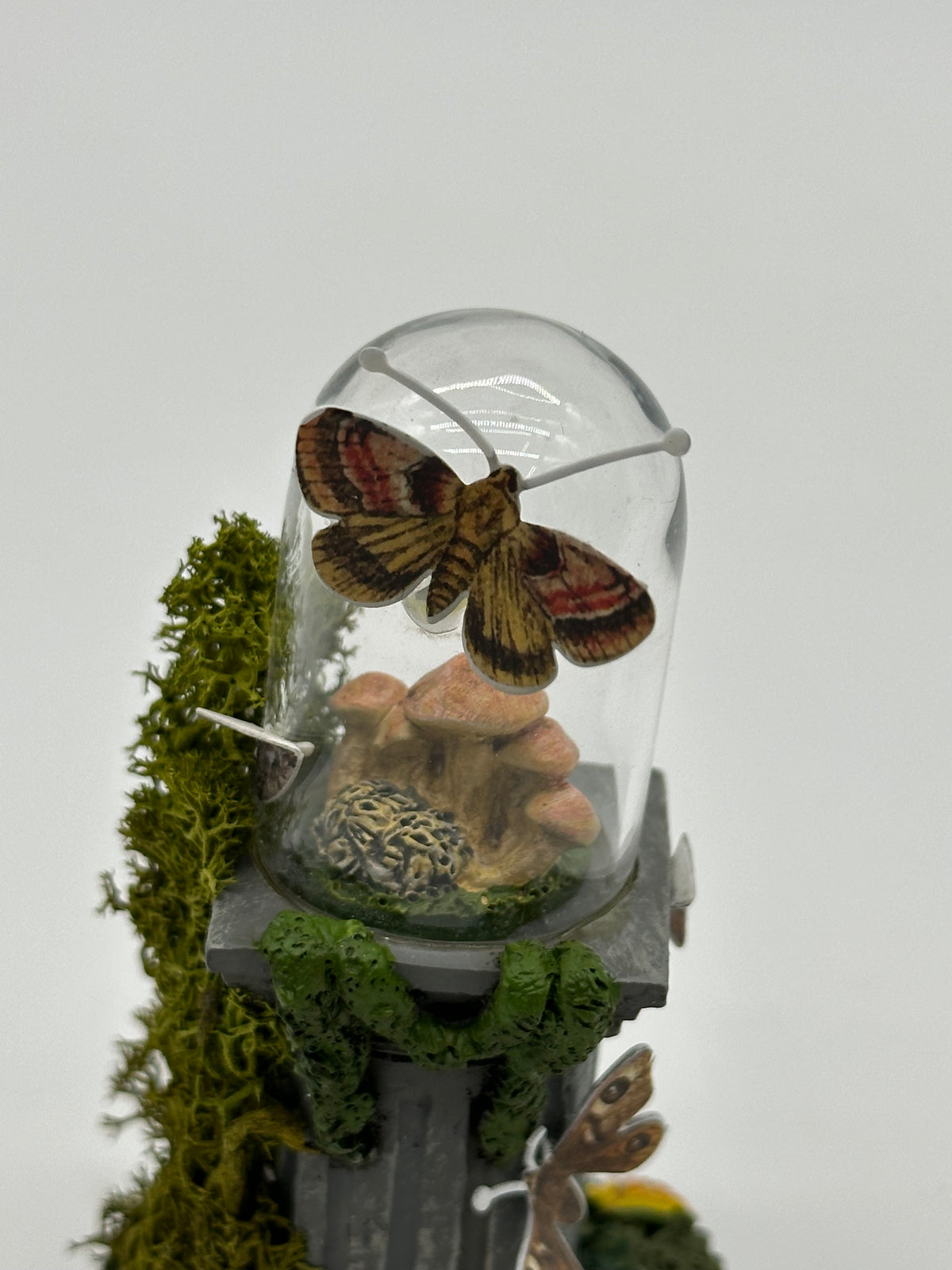 Department 56 - Creepy Creatures Flutter - Halloween