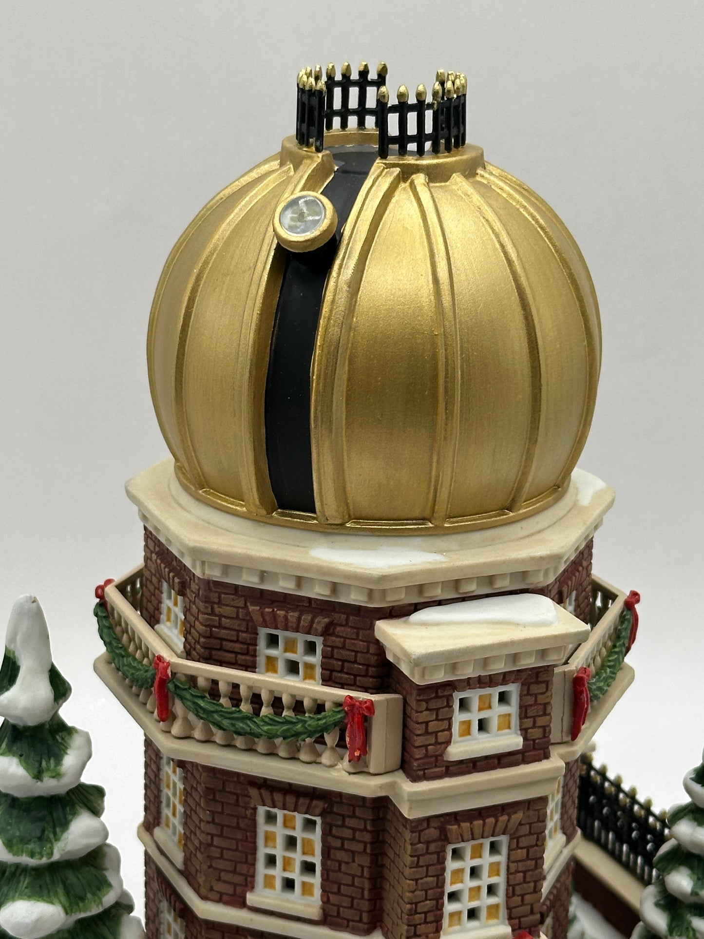 Department 56 - The Old Royal Observatory (Gold Dome Edition) - Dickens’ Village