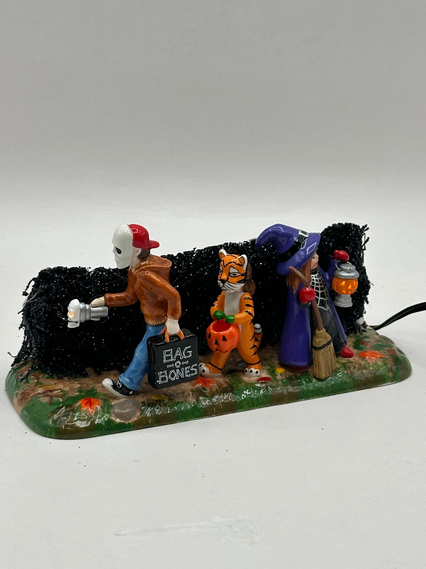 Department 56 - Lighting Up Halloween - Snow Village Halloween