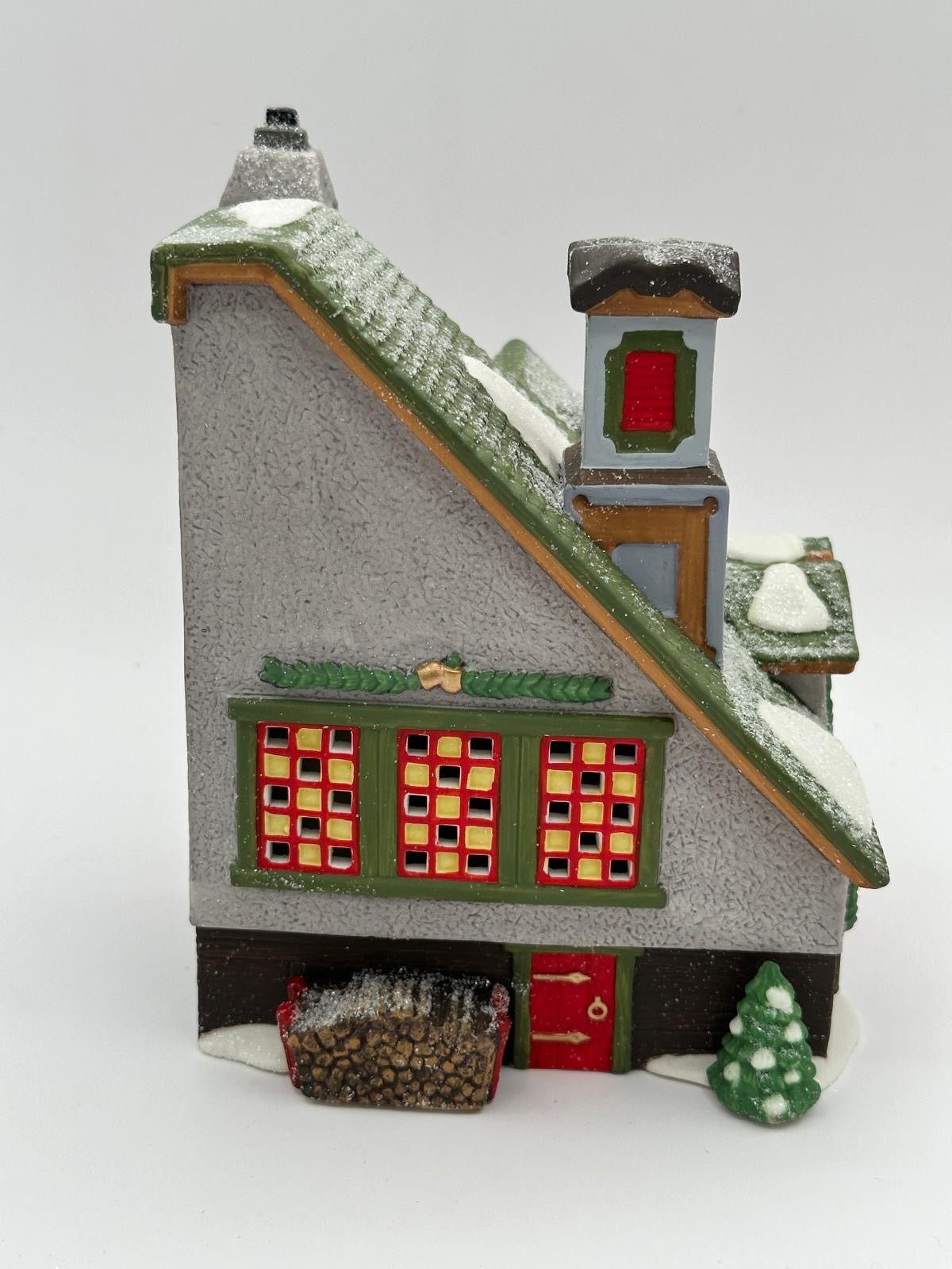 Department 56 - Santa’s Bell Repair - North Pole Series