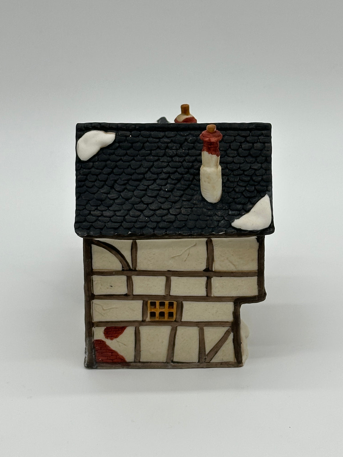 Department 56 - Tudor Cottage - Dickens' Village