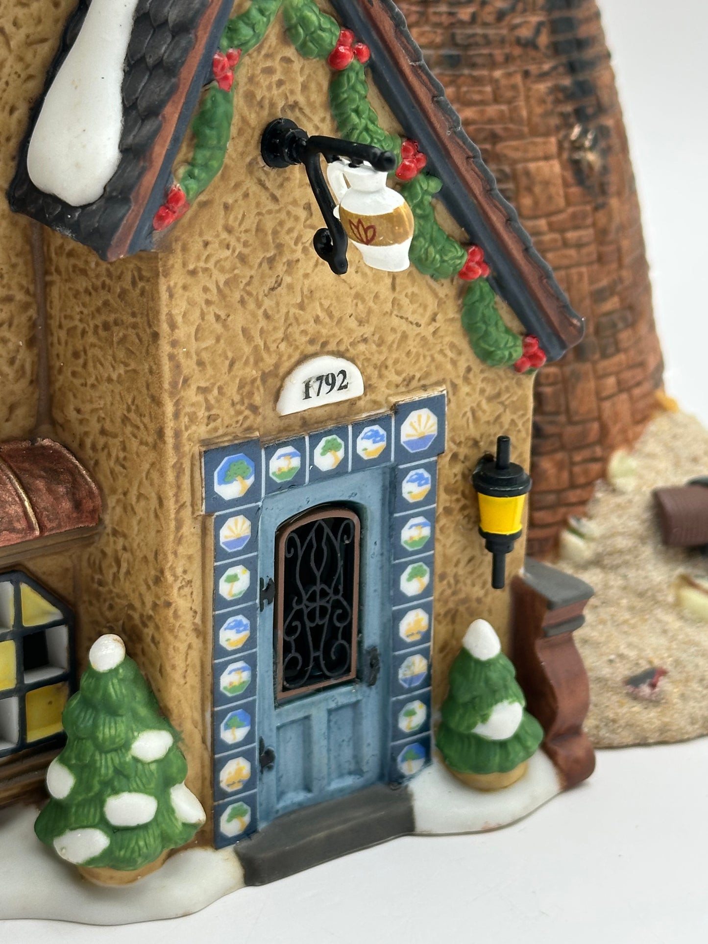 Department 56 - Royal Staffordshire Porcelains - Dickens' Village