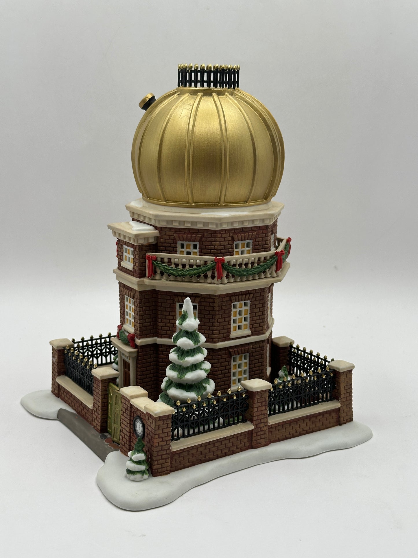 Department 56 - The Old Royal Observatory (Gold Dome Edition) - Dickens’ Village
