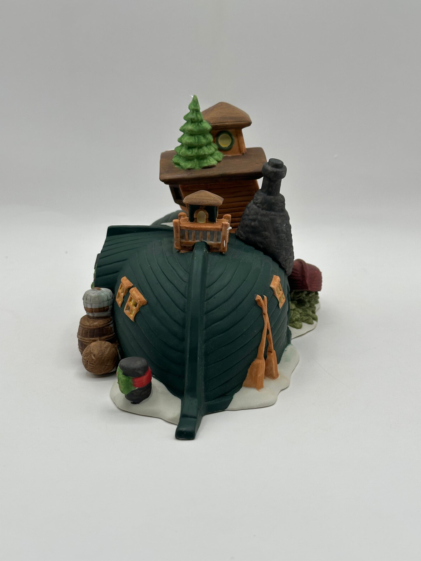 Department 56 - Peggotty’s Seaside Cottage - Dickens’ Village