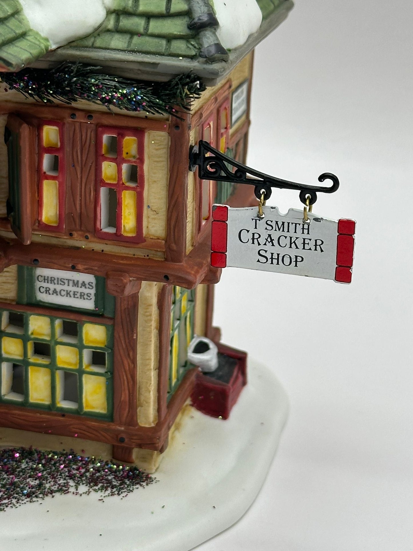 Department 56 - T. Smith Christmas Crackers - Dickens' Village