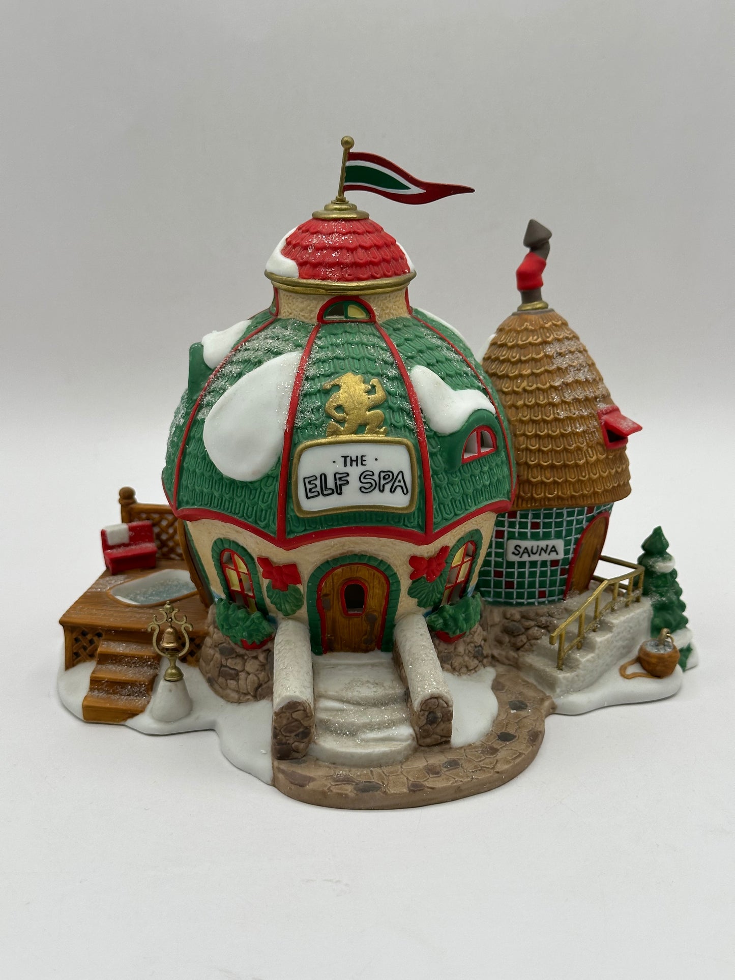 Department 56 - 'Elf Land' The Elf Spa - North Pole Series