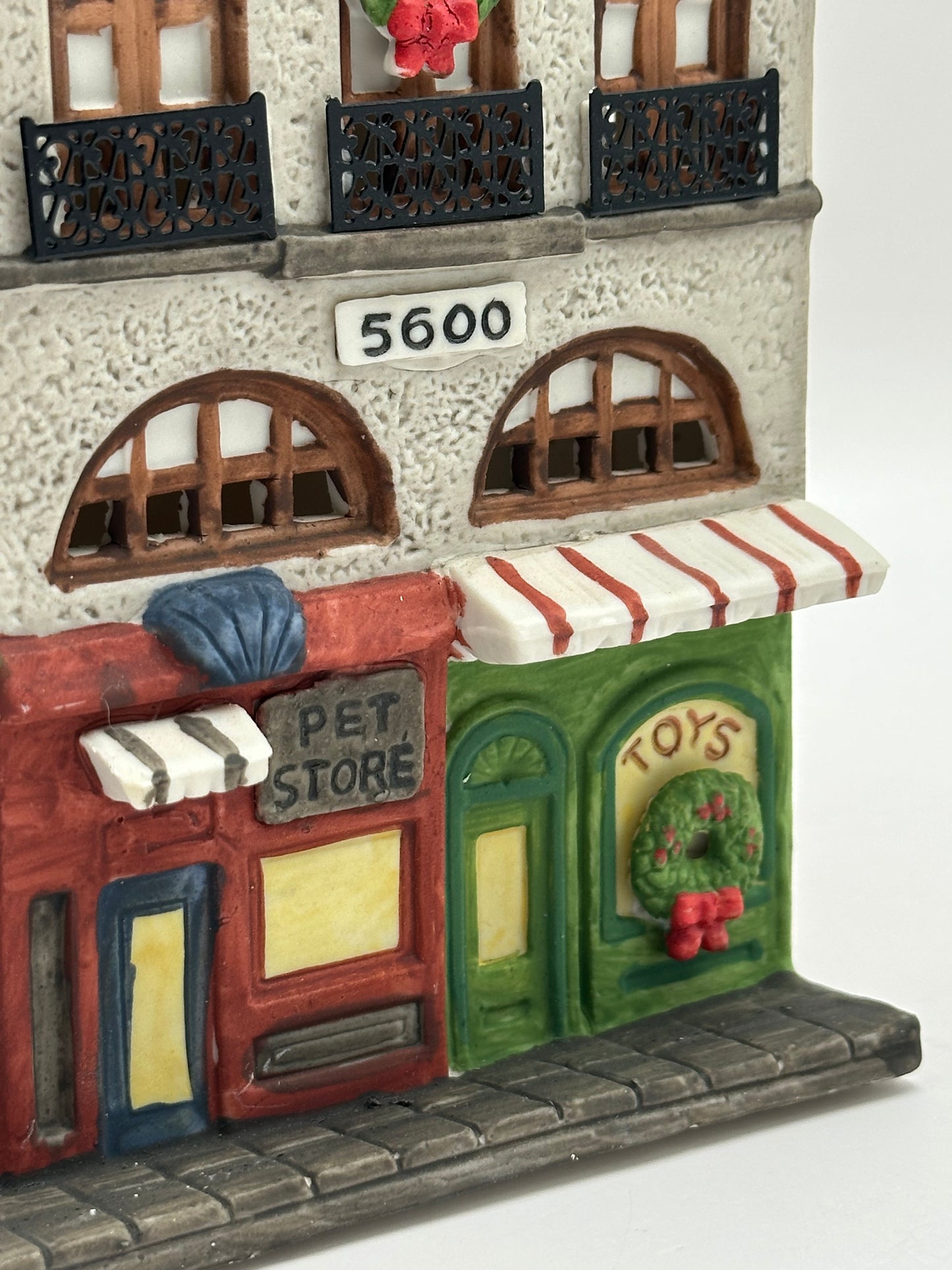 Department 56 – Toy Shop and Pet Store – Christmas in the City
