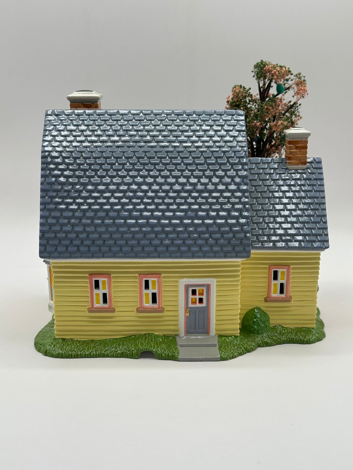 Dept 56 Original Snow Village Easter - Happy Easter House