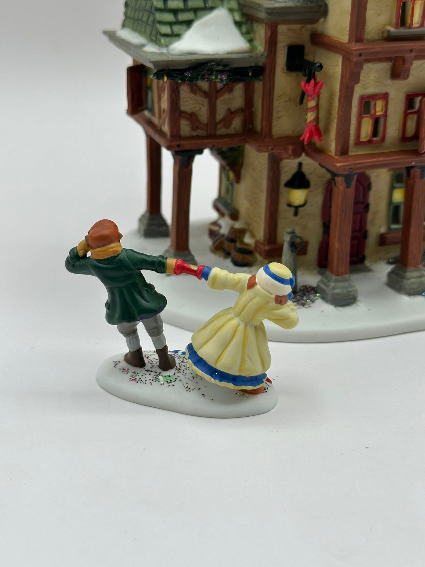 Department 56 - T. Smith Christmas Crackers - Dickens' Village