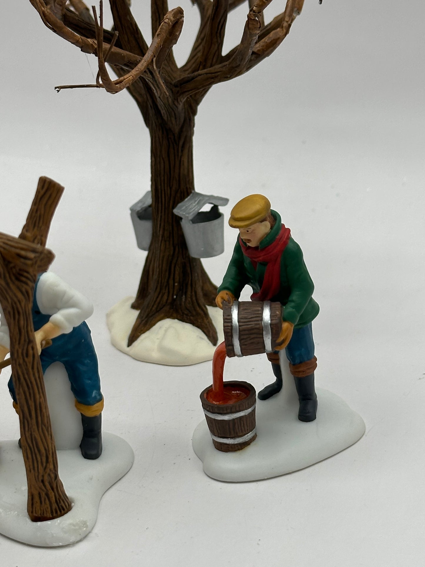 Dept 56 New England Village Tapping The Maples