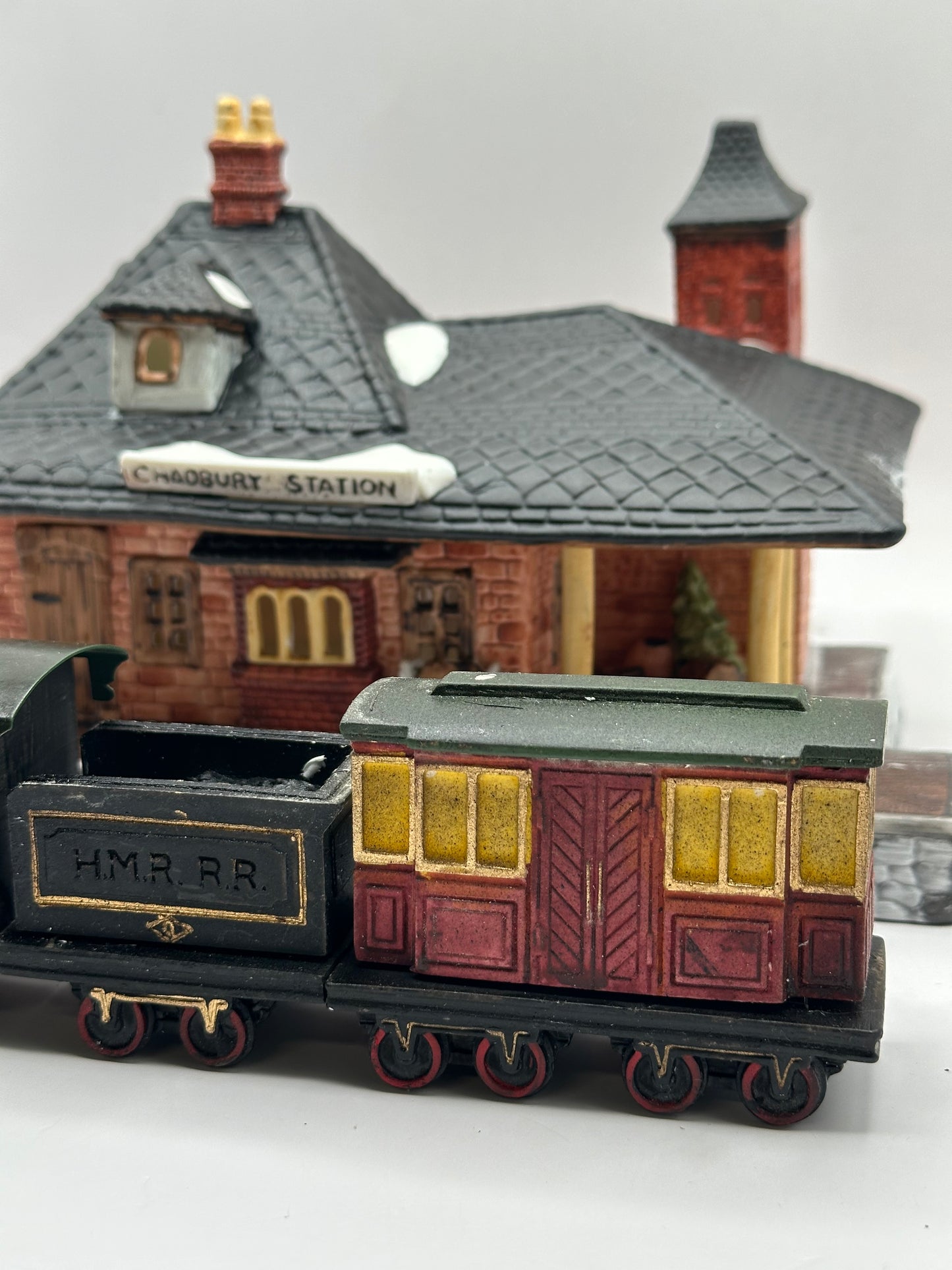 Department 56 - Chadbury Station and Train - Dickens' Village