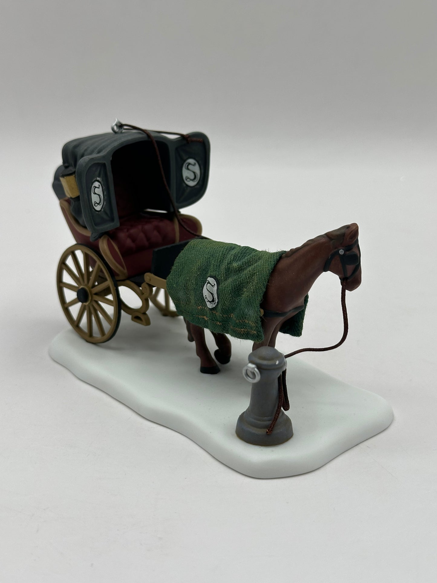 Department 56 - An Elegant Ride - Dickens' Village