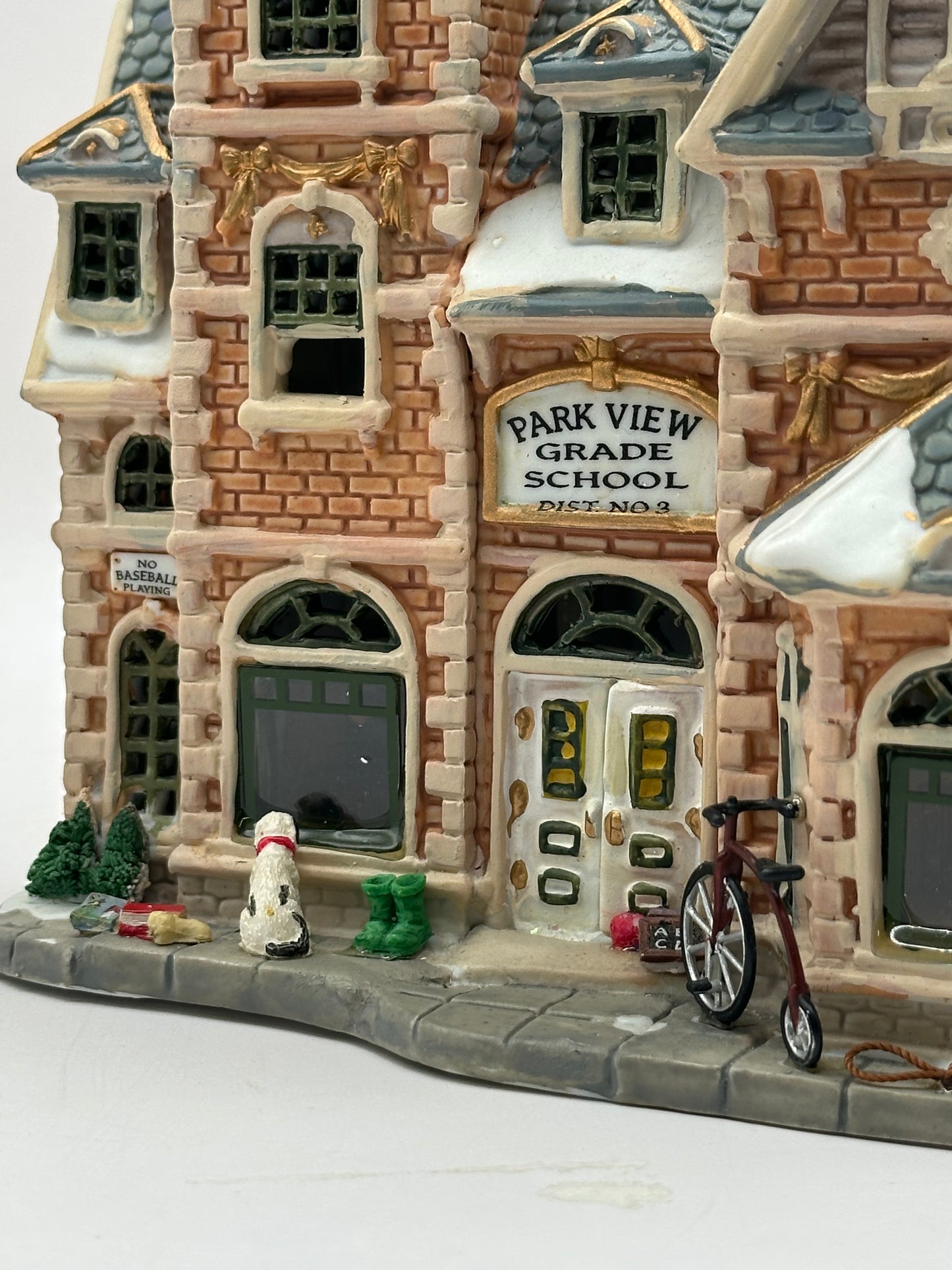 Park View School | Lemax