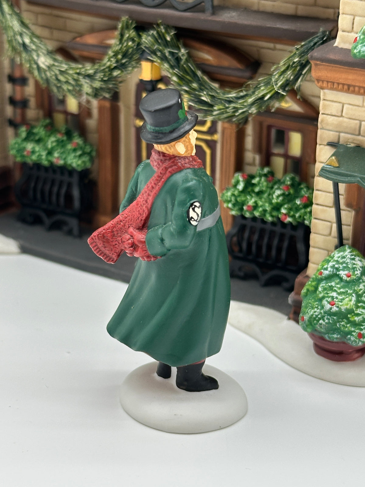 Department 56 - The Slone Hotel - Dickens' Village