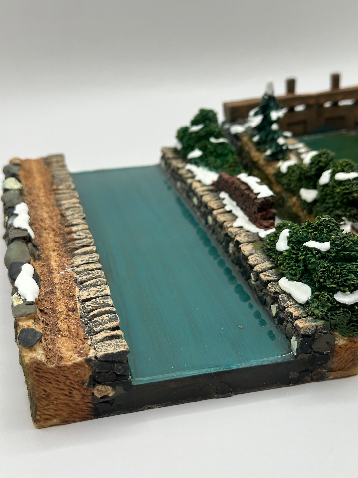 Department 56 - Abington Locks - Dickens' Village