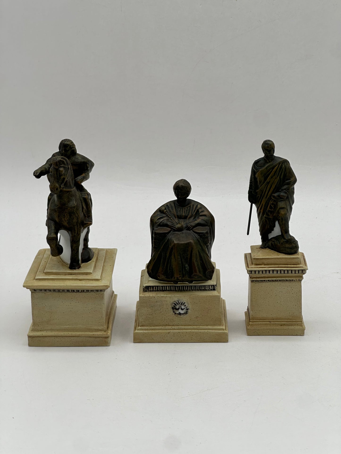 Department 56 - Village Monuments - Village Accessories