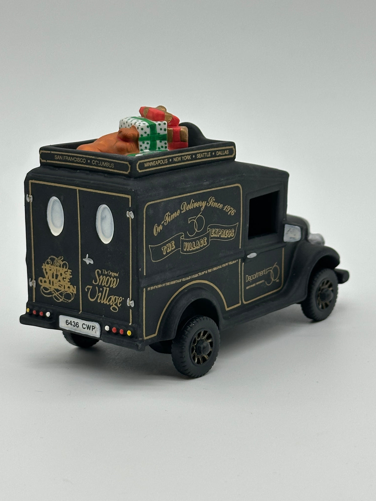 Department 56 - Village Express Van (1994 Village Gathering Special Edition) - Village Accessories