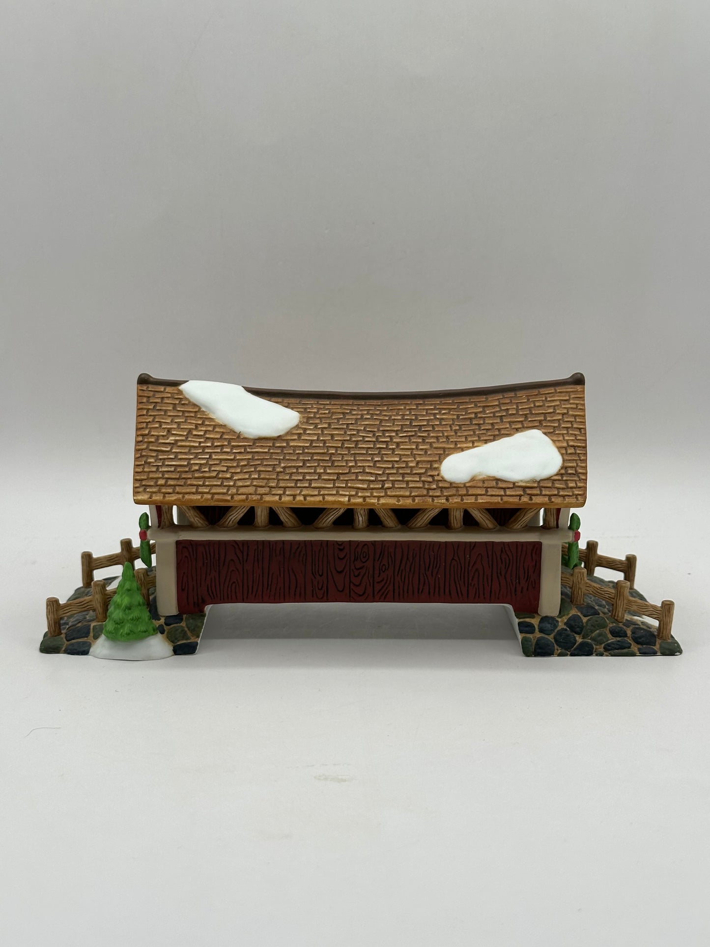 Department 56 - Mill Creek Crossing - New England Village