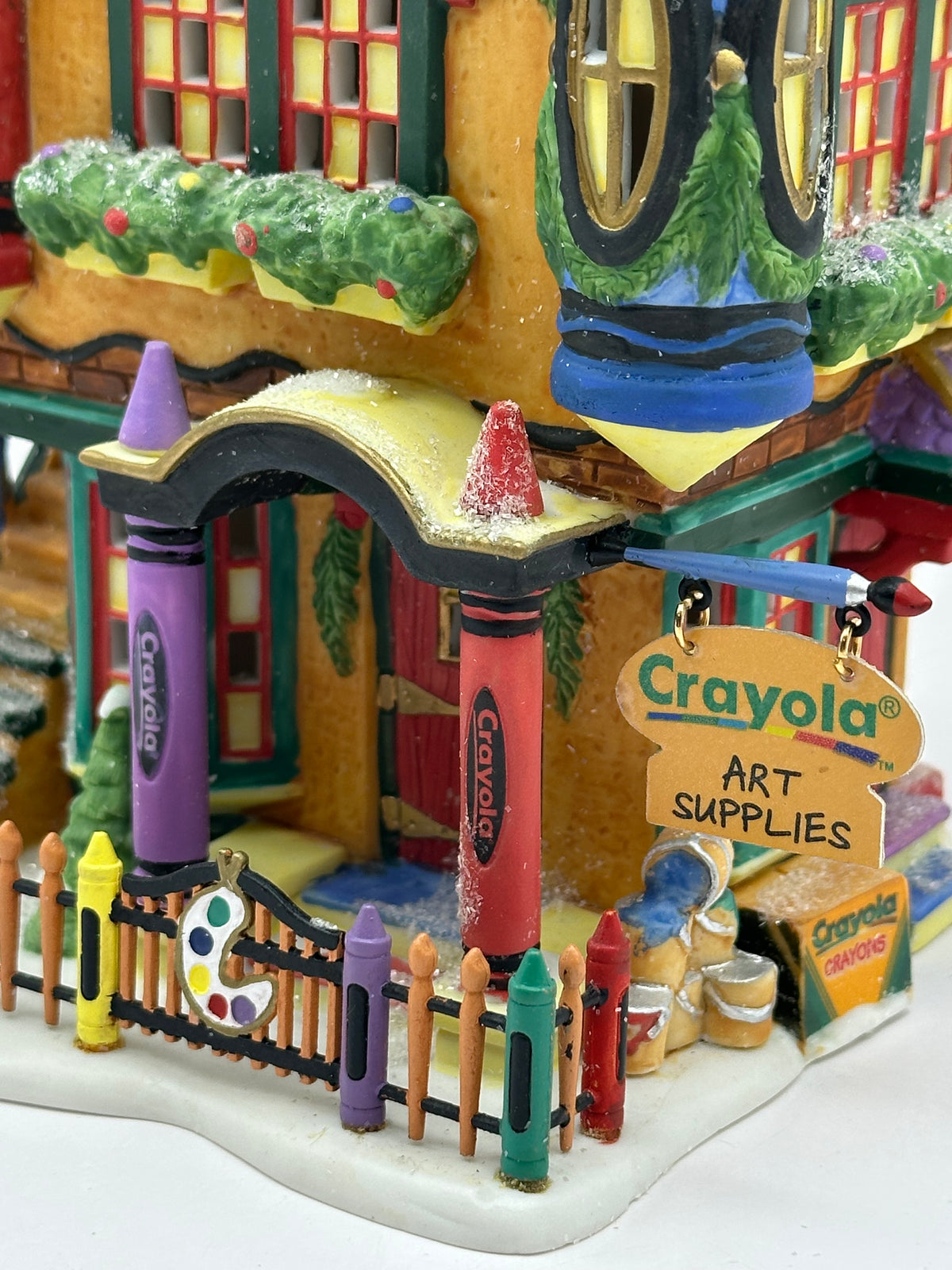 Department 56 - Crayola® Polar Palette Art Centre - North Pole Series