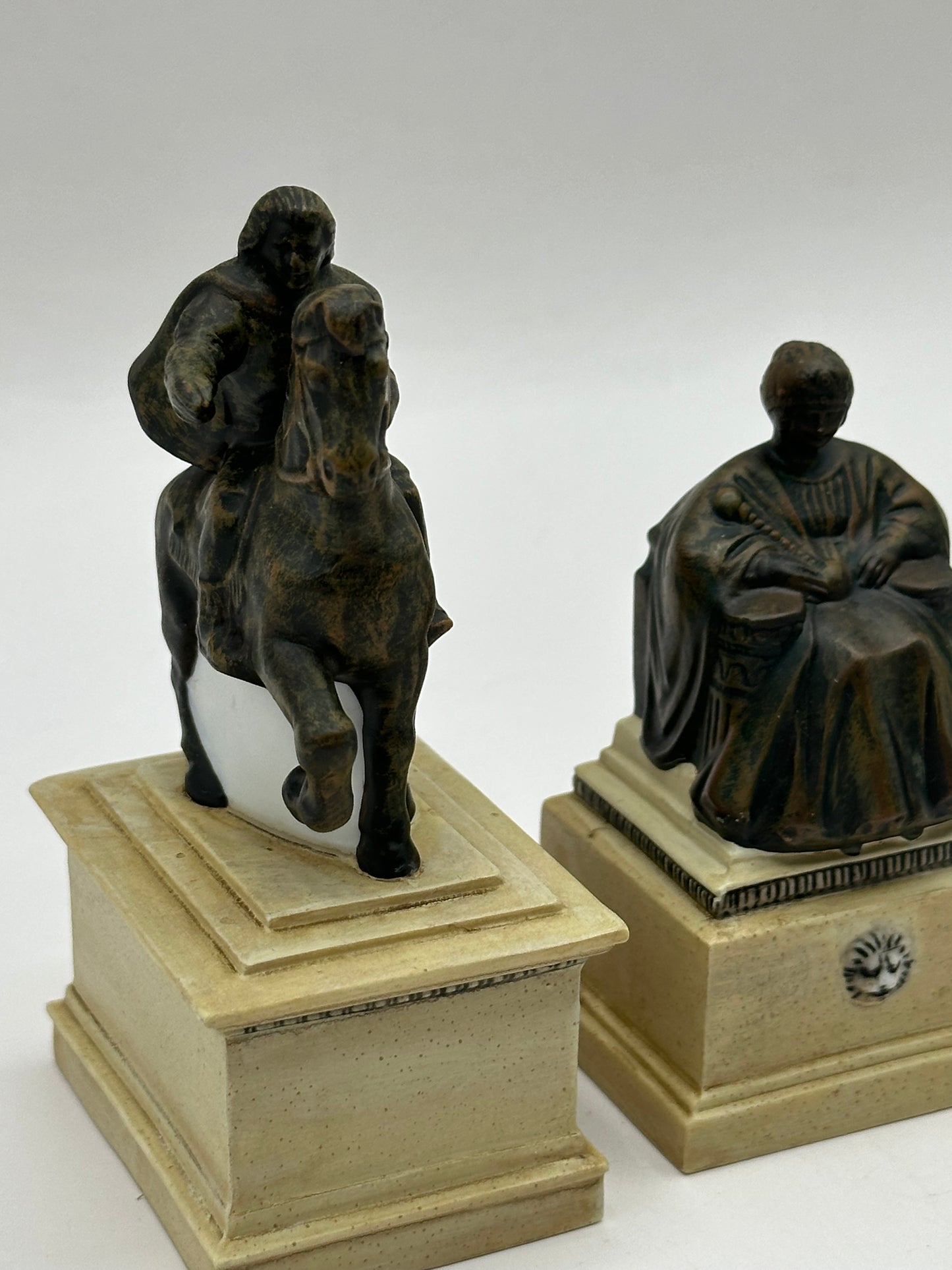 Department 56 - Village Monuments - Village Accessories